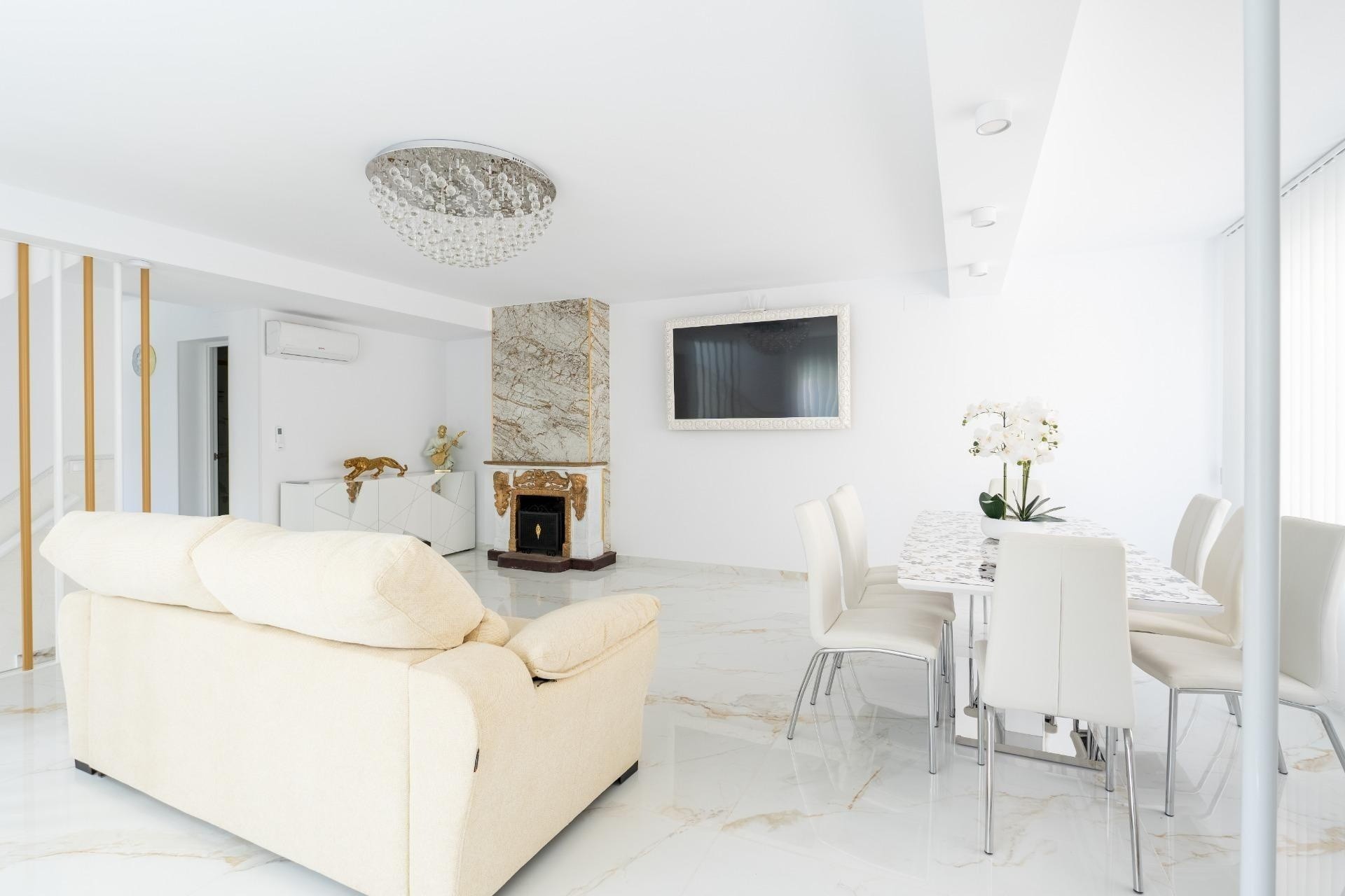 Resale - Stadthaus -
Torrevieja - Punta Prima