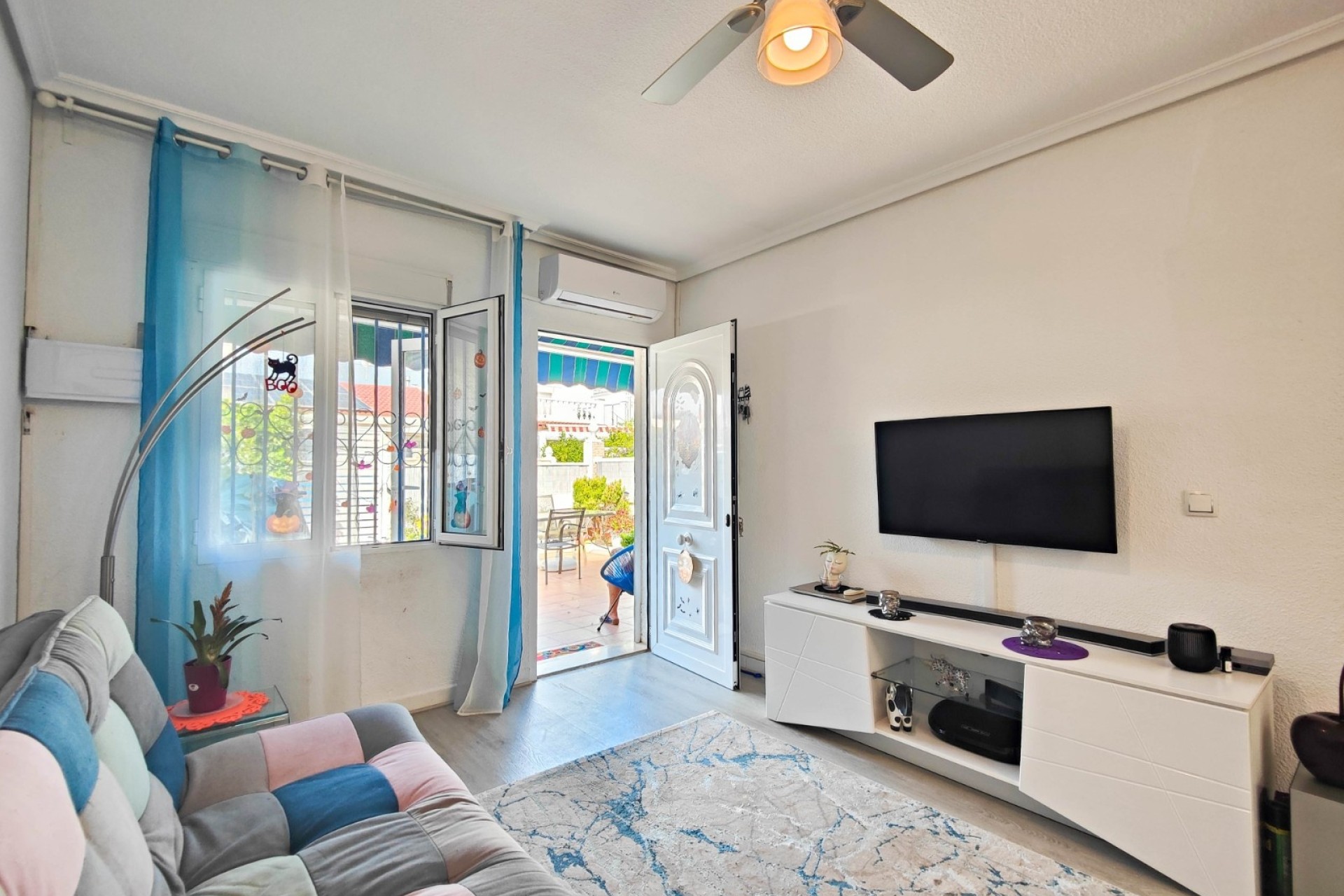 Resale - Stadthaus -
Torrevieja - Torreta - Salado