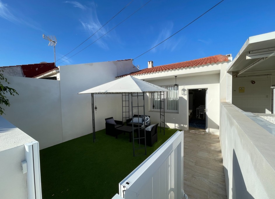 Resale - Stadthaus -
Torrevieja - Torretas