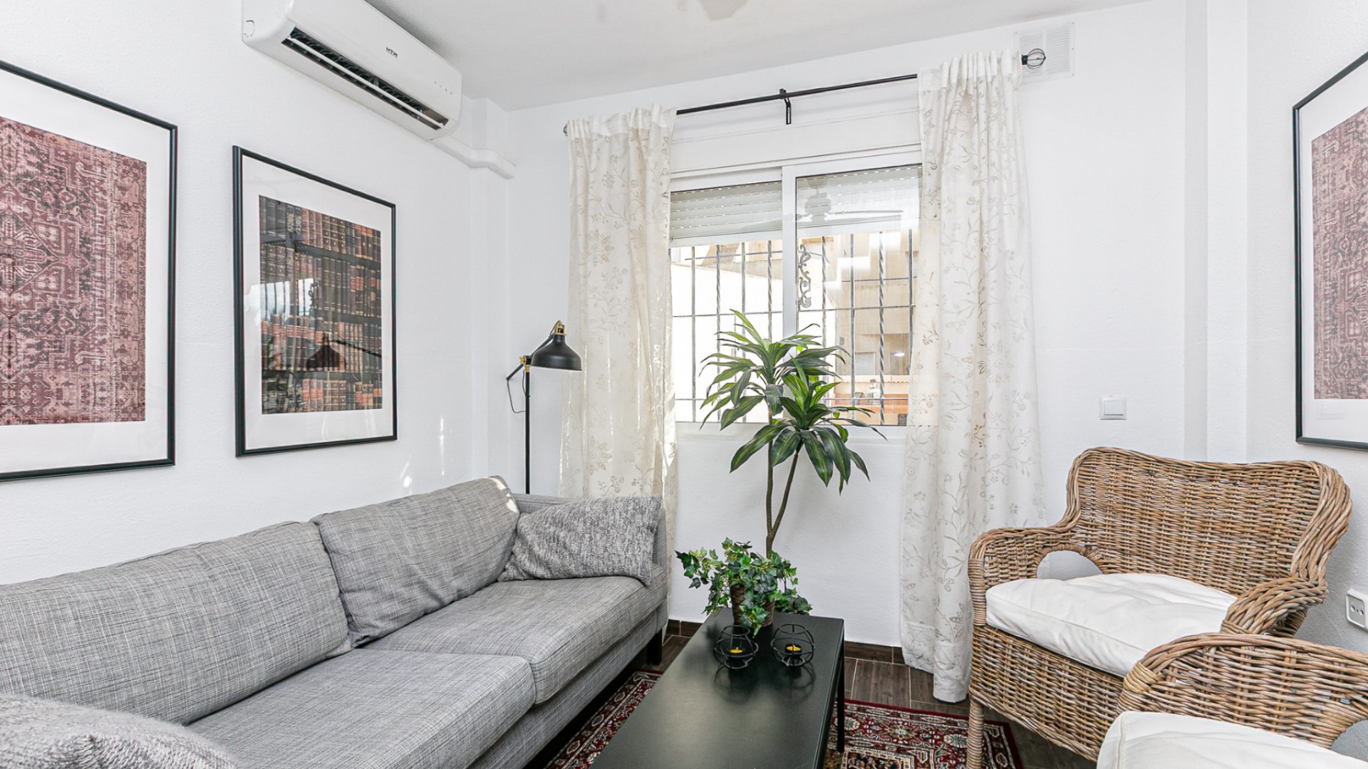 Resale - Stadthaus -
Torrevieja - Torretas