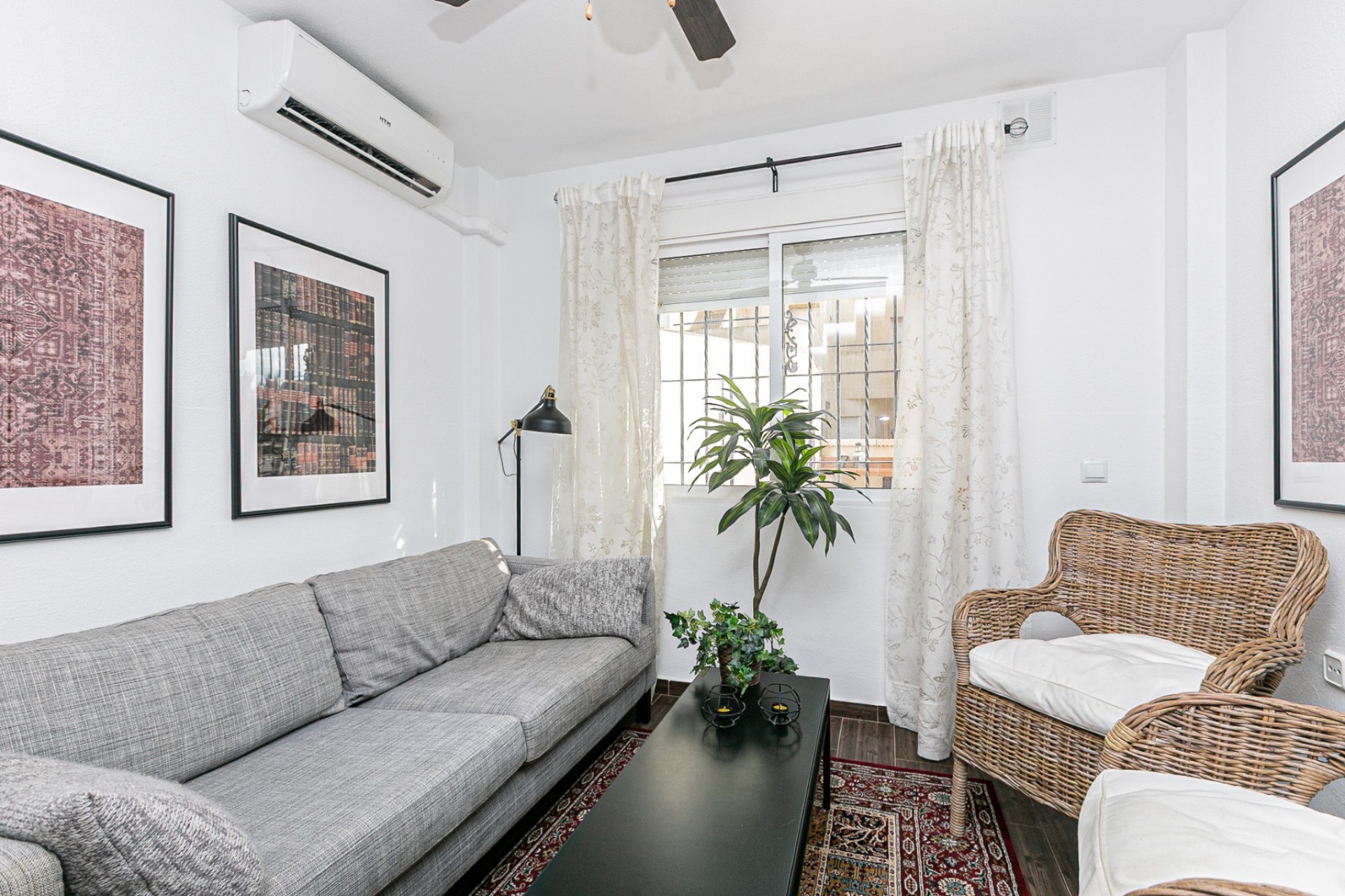 Resale - Stadthaus -
Torrevieja - Torretas