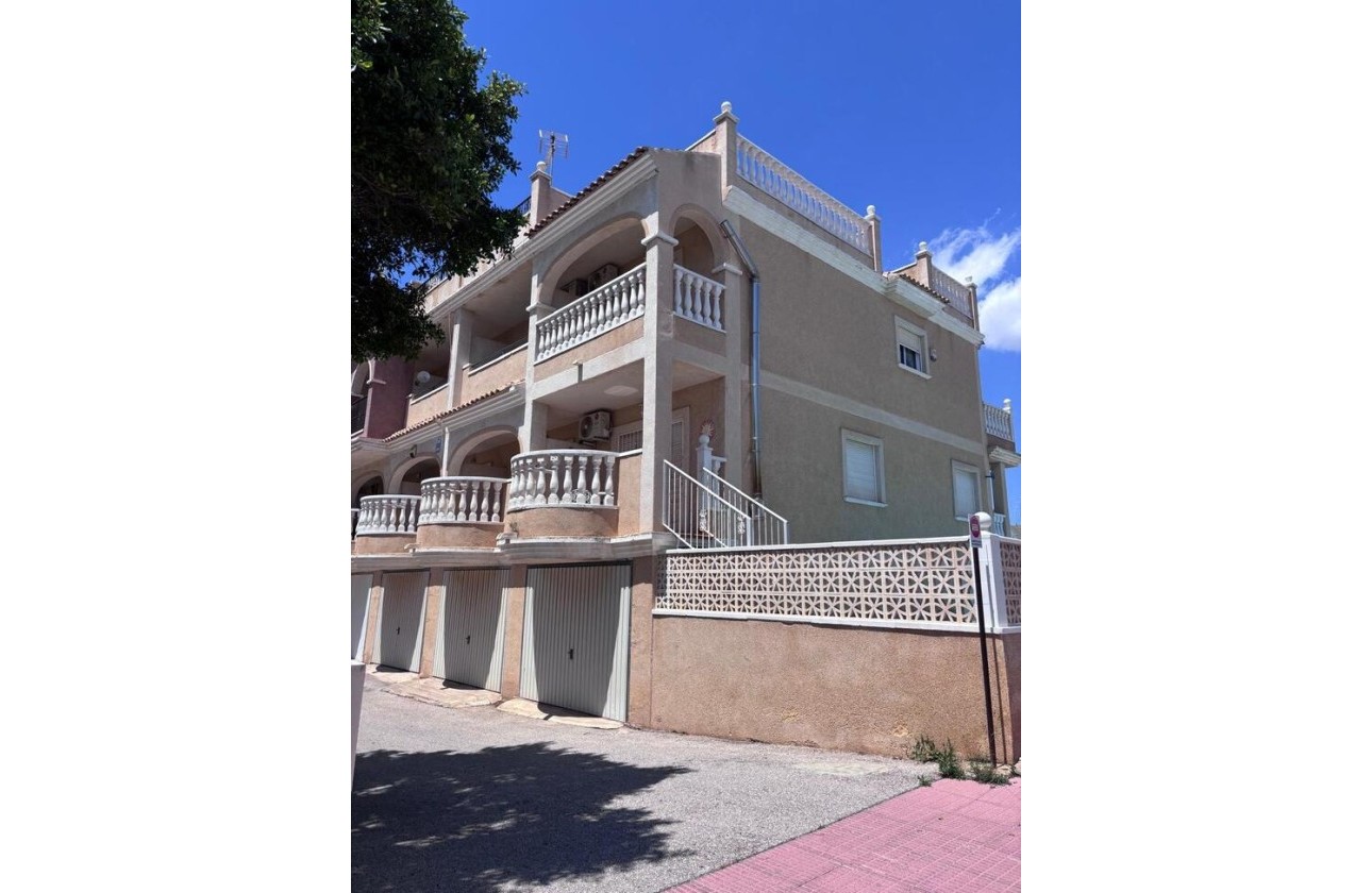 Resale - Stadthaus -
Villamartín - Costa Blanca