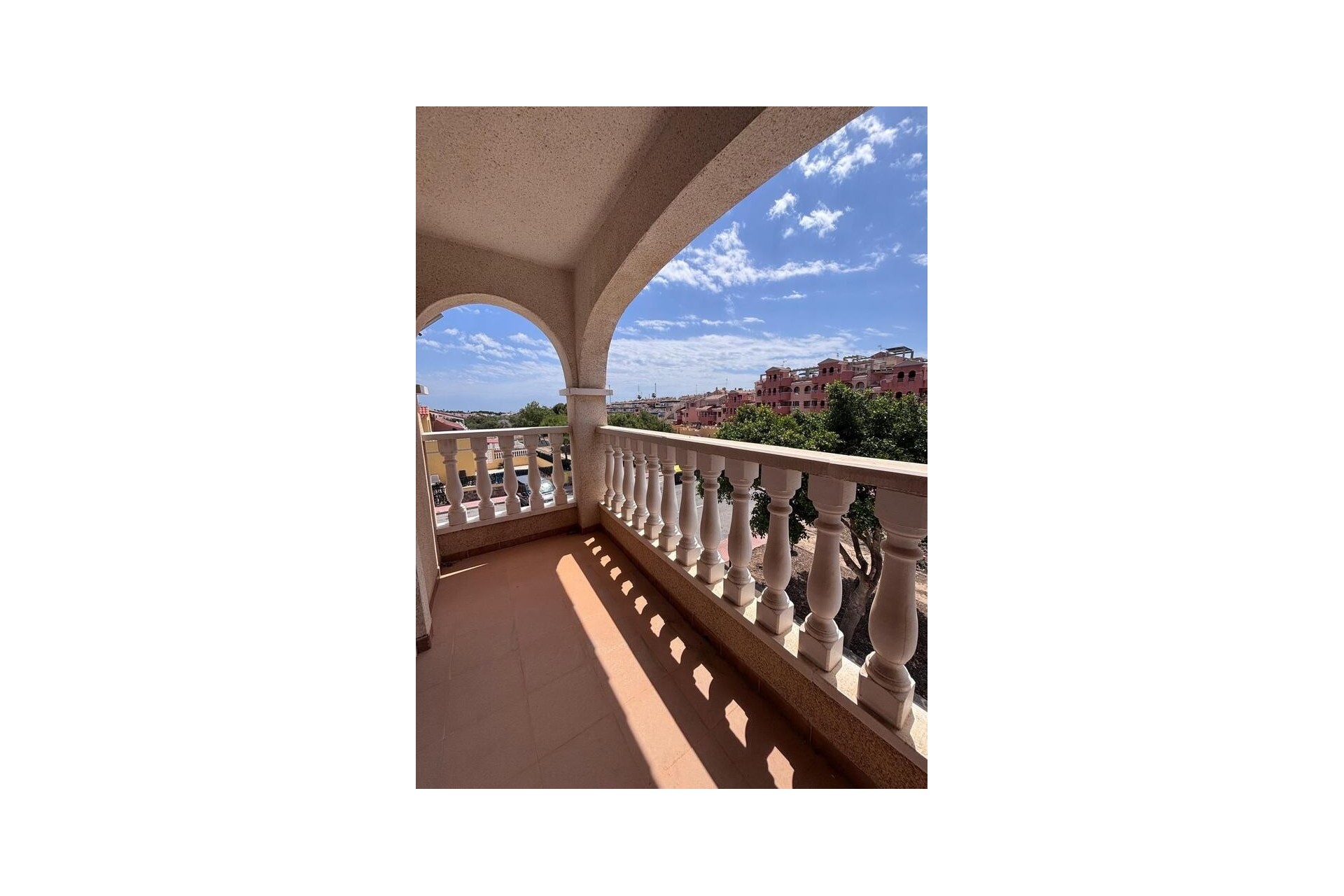 Resale - Stadthaus -
Villamartín - Costa Blanca