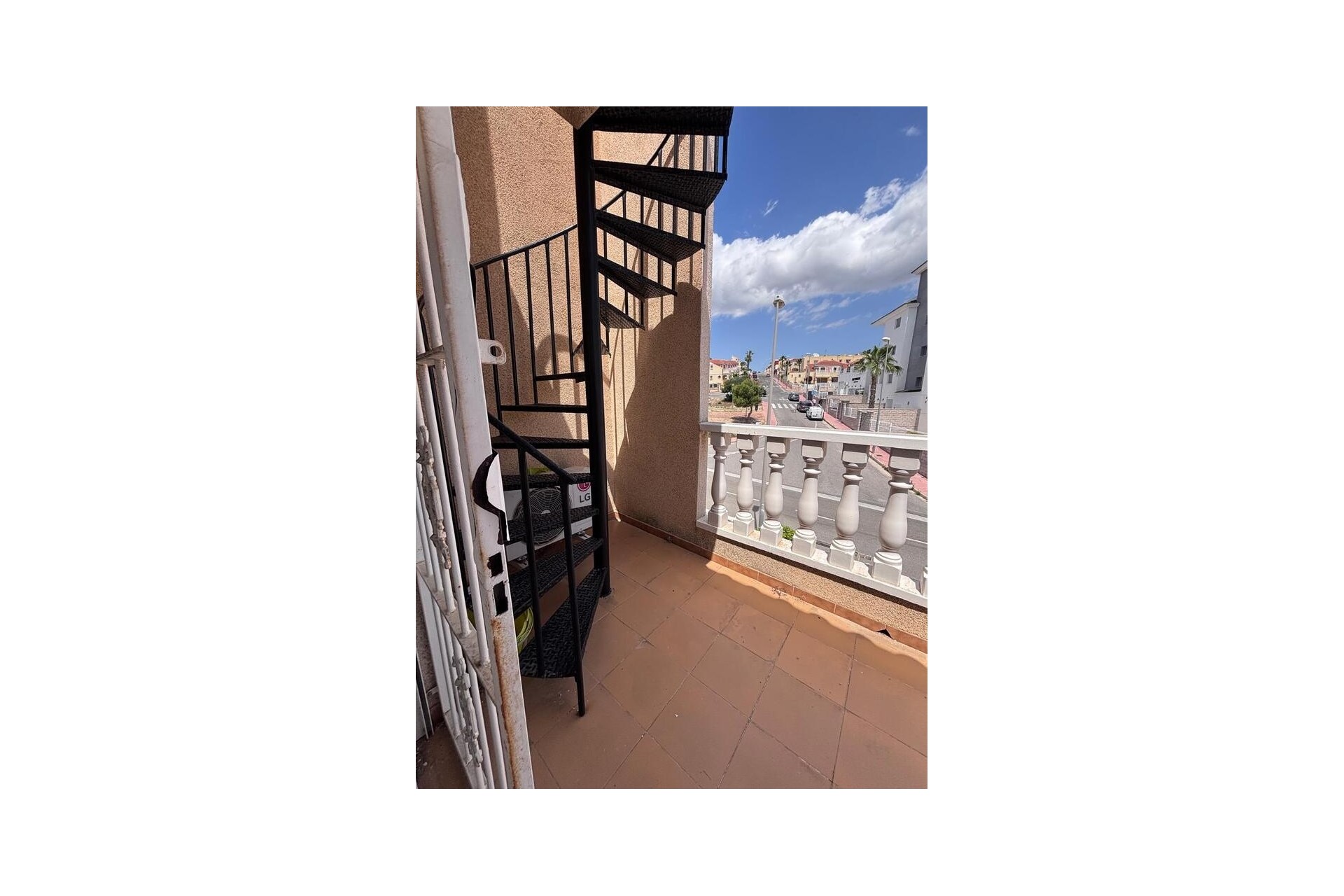 Resale - Stadthaus -
Villamartín - Costa Blanca