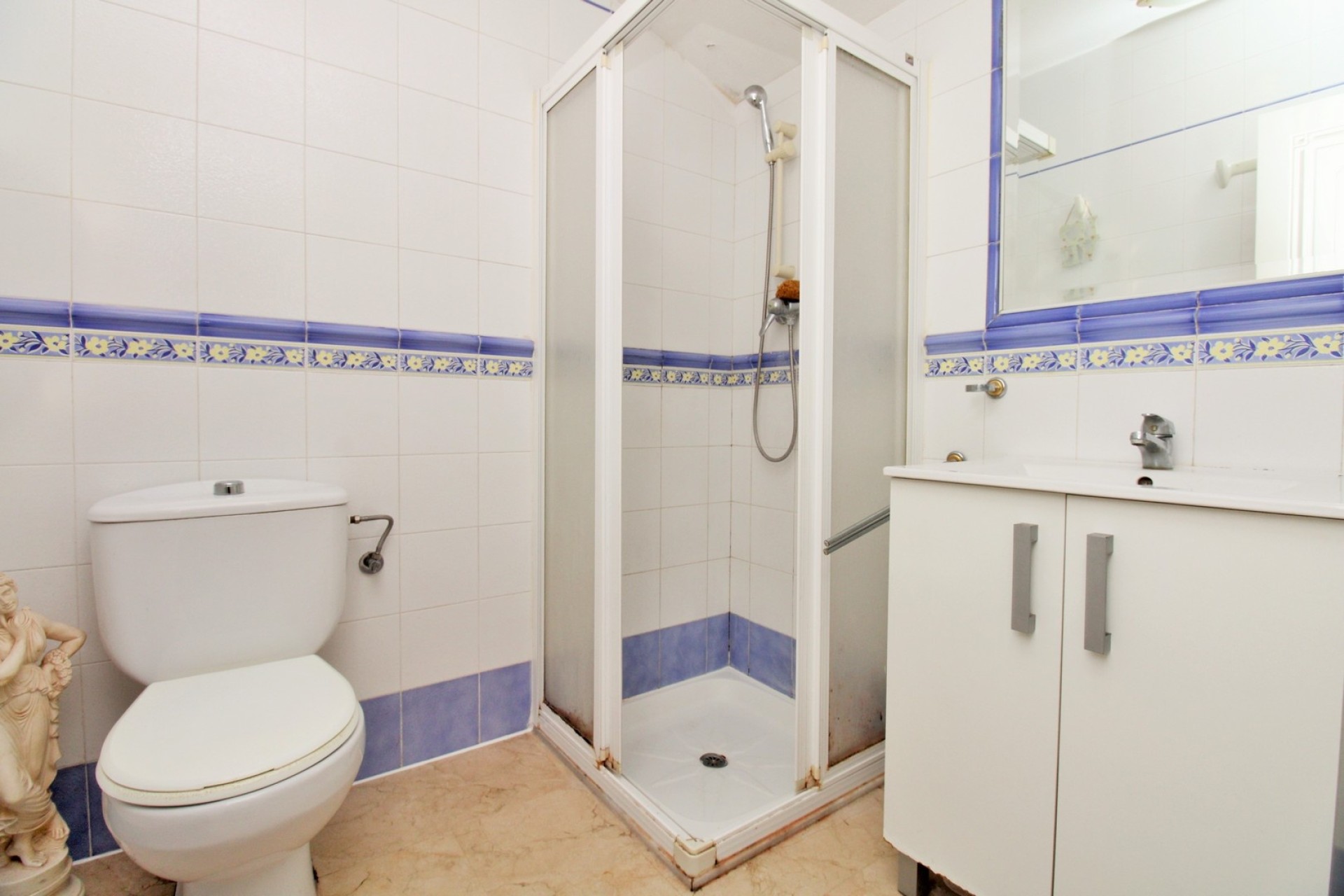 Resale - Stadthaus -
Villamartín - LOS DOLSES