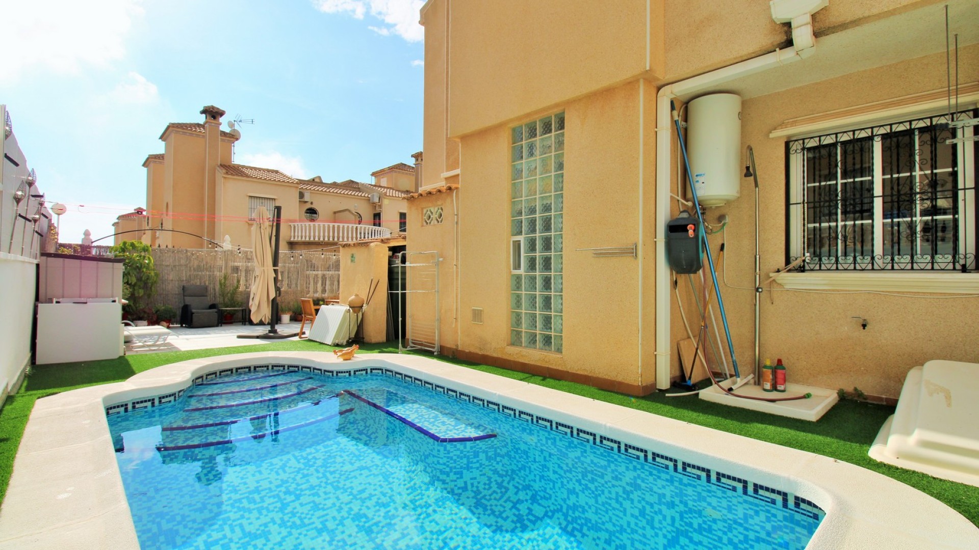 Resale - Stadthaus -
Villamartín