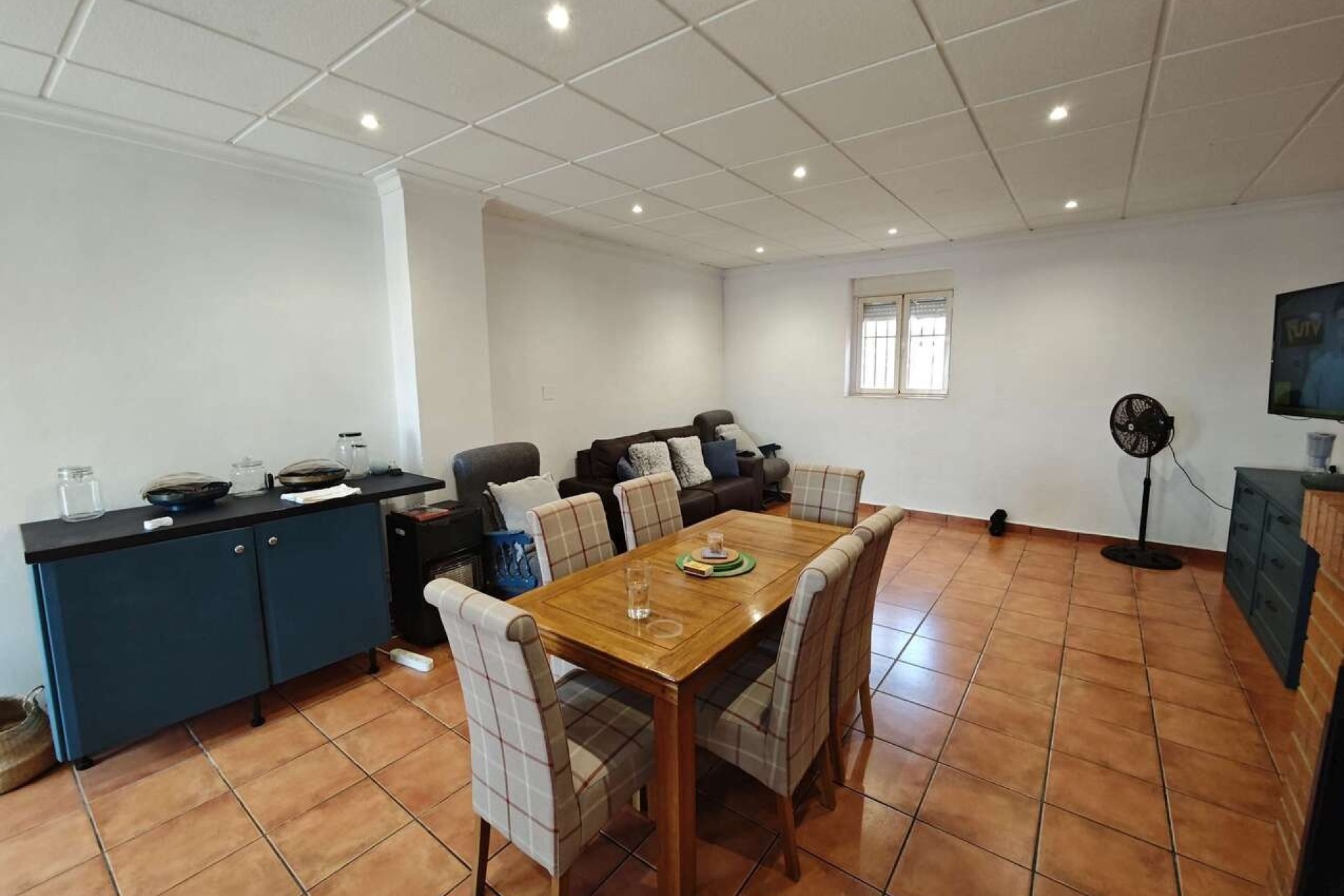Resale - Stadthaus -
Yecla - Inland