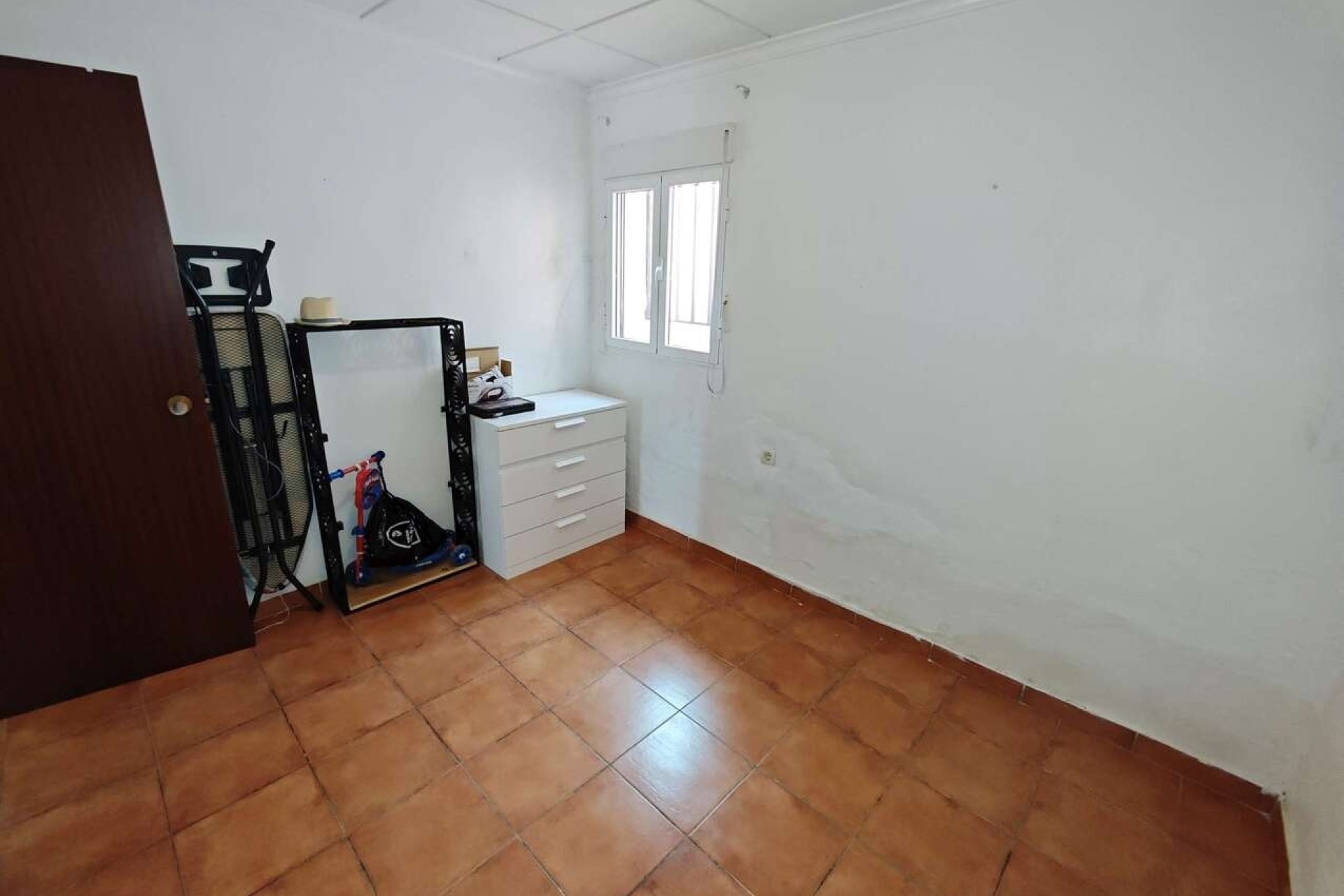 Resale - Stadthaus -
Yecla - Inland