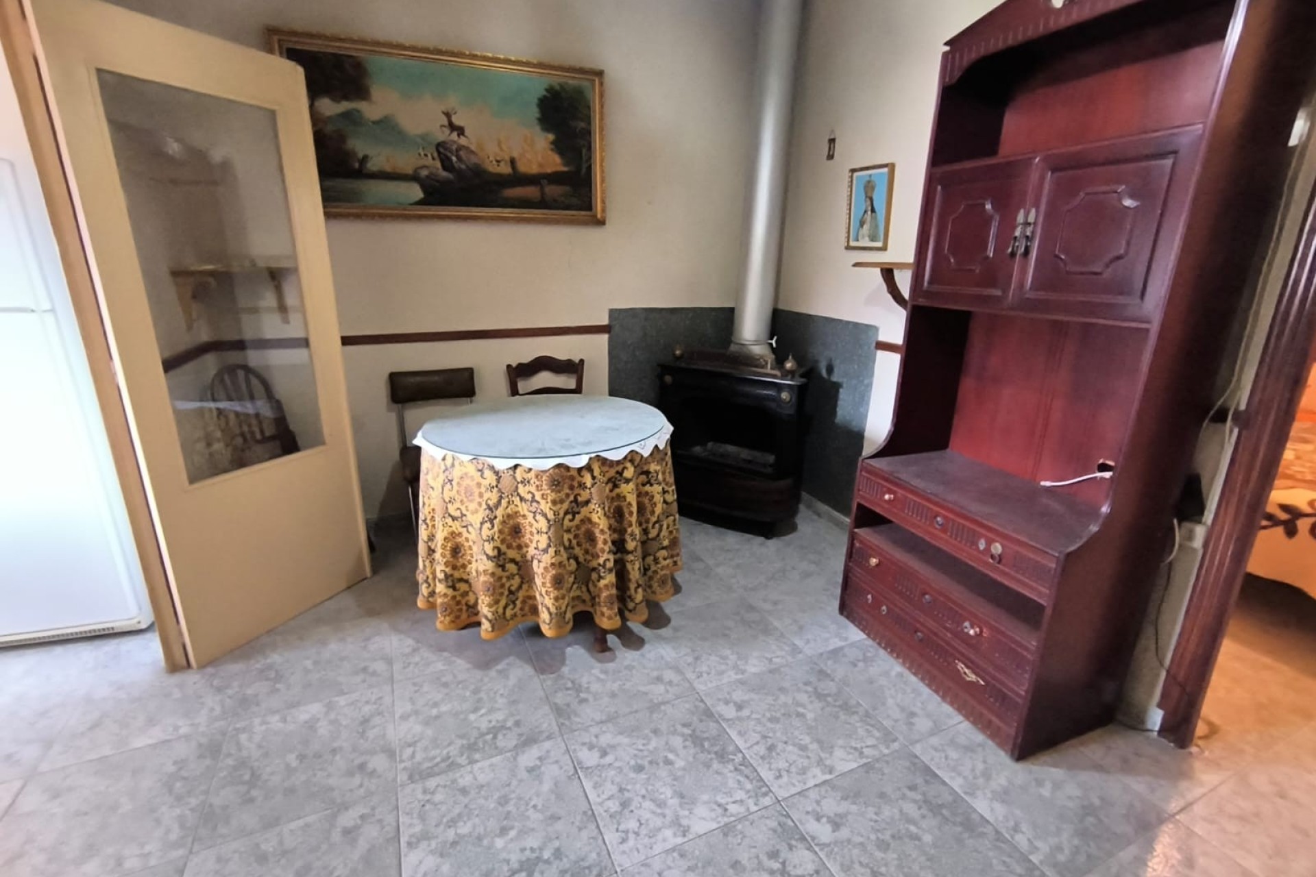 Resale - Stadthaus -
Yecla - Inland