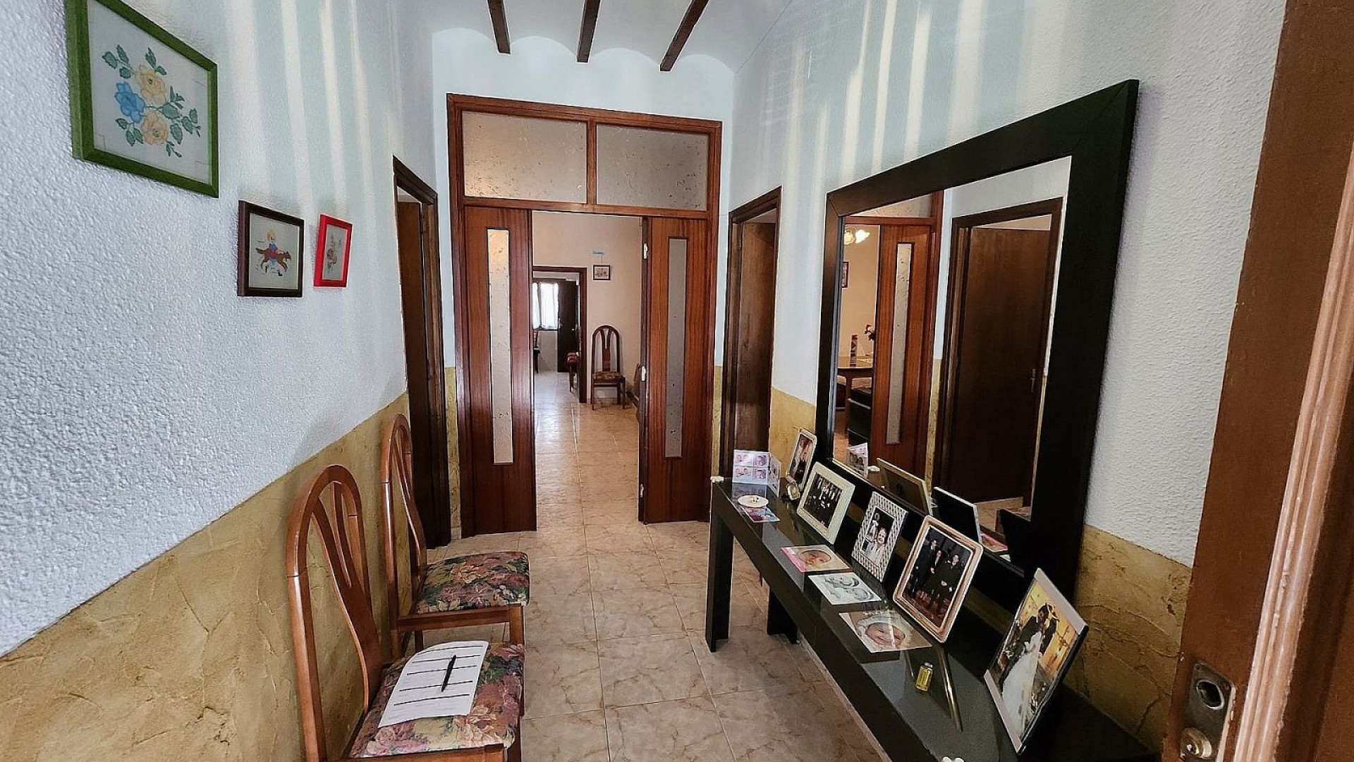 Resale - Stadthaus -
Yecla