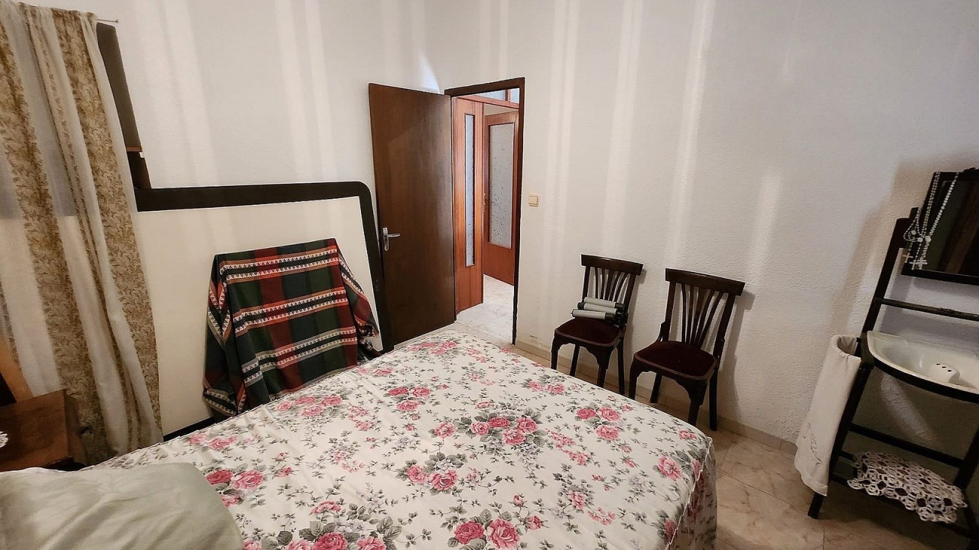 Resale - Stadthaus -
Yecla