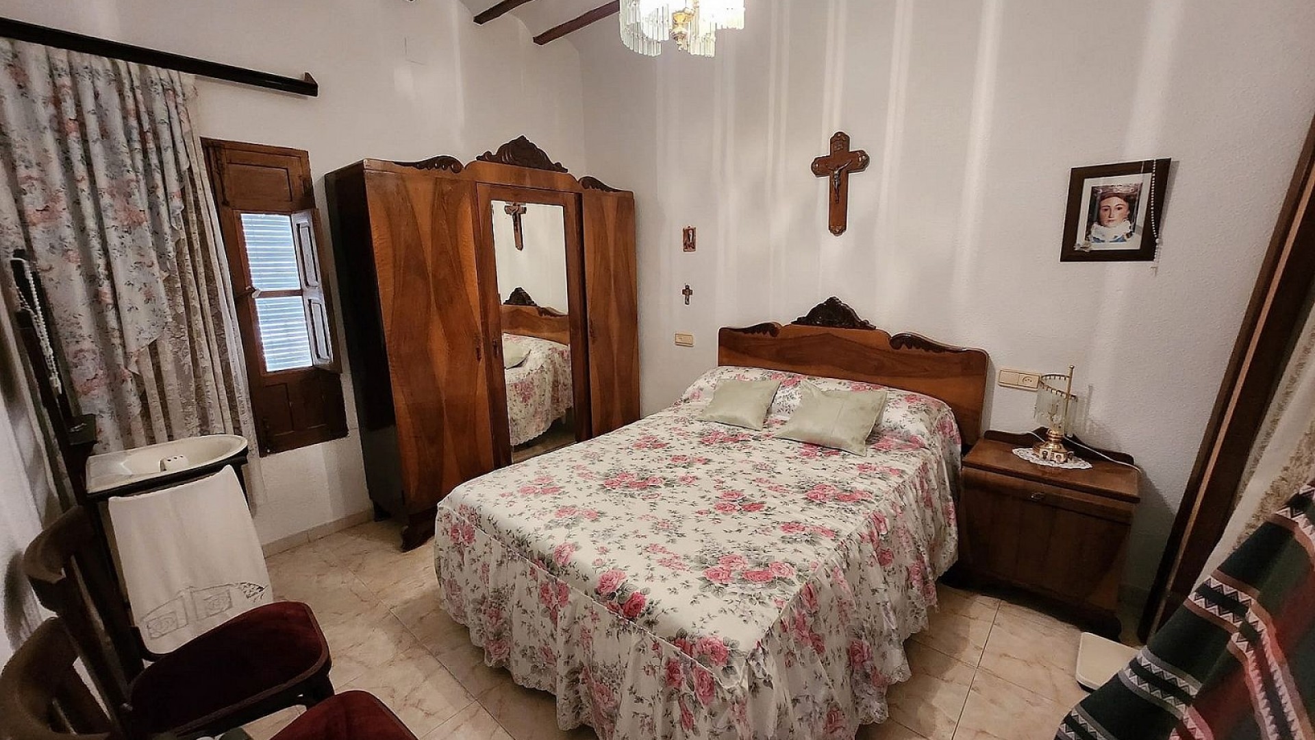 Resale - Stadthaus -
Yecla