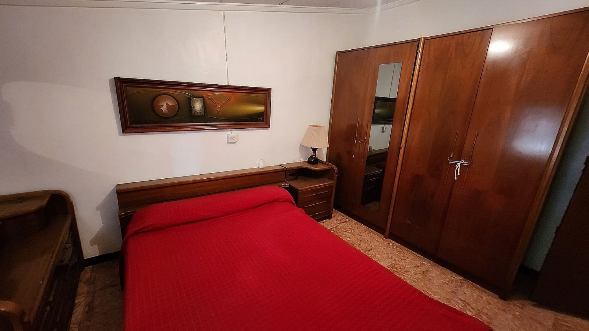 Resale - Stadthaus -
Yecla