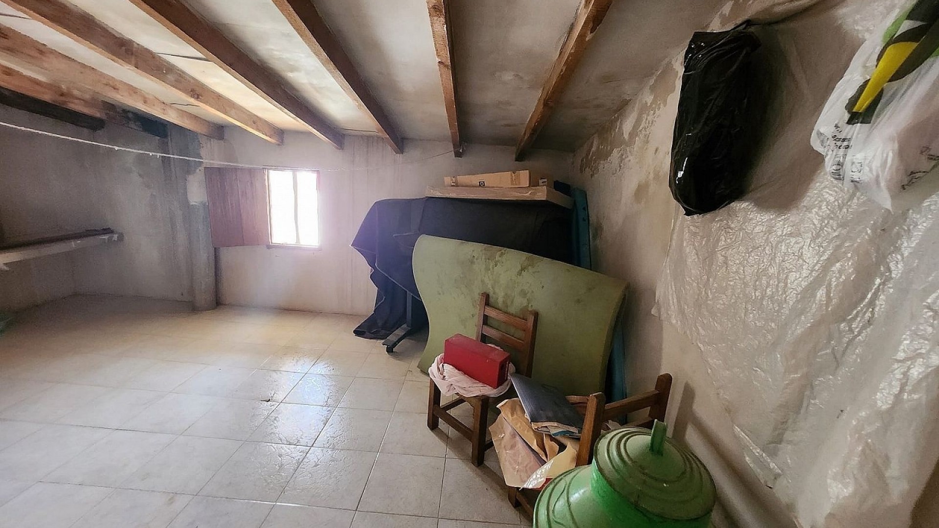 Resale - Stadthaus -
Yecla