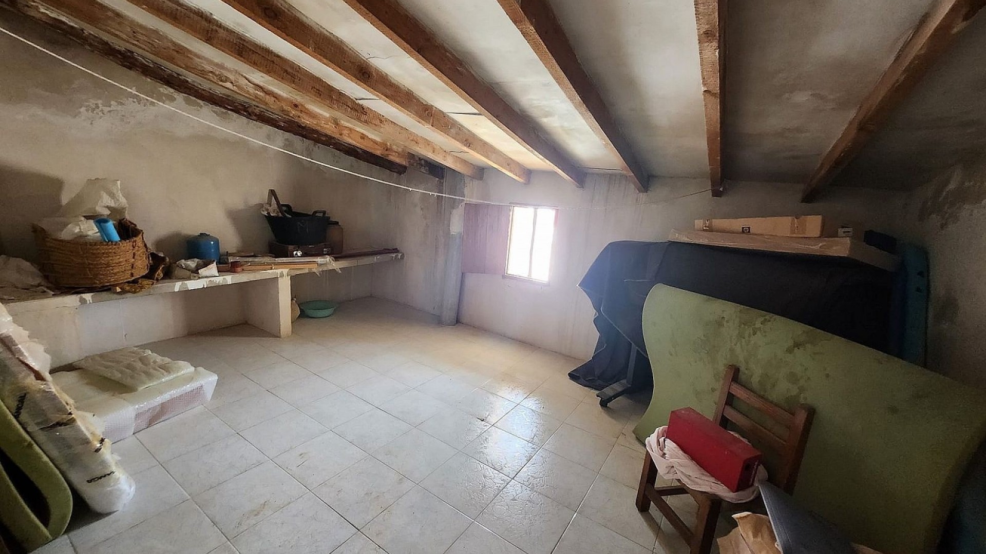 Resale - Stadthaus -
Yecla