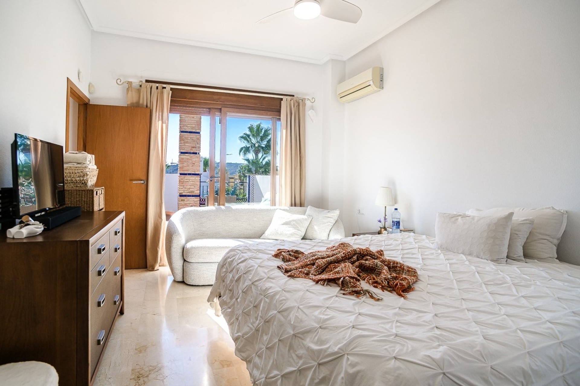 Resale - Townhouse -
Algorfa
