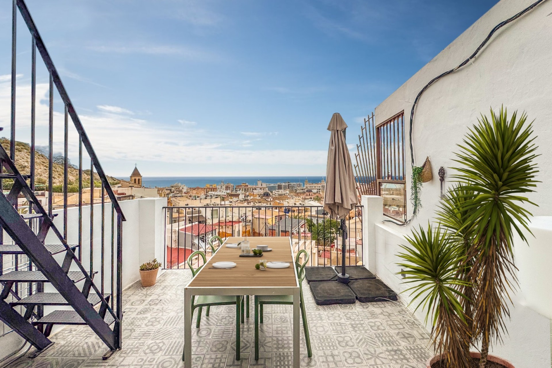 Resale - Townhouse -
Alicante - Alicante (Alacant)