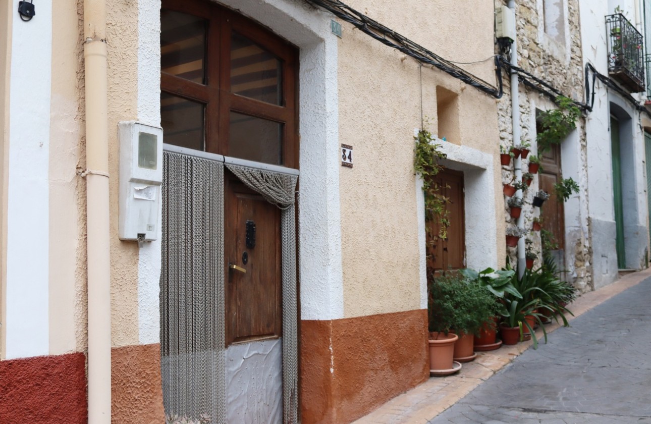 Resale - Townhouse -
Castell de Castells - Inland