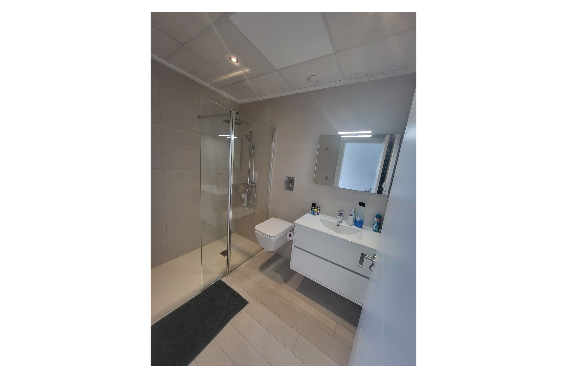 Resale - Townhouse -
Daya Vieja