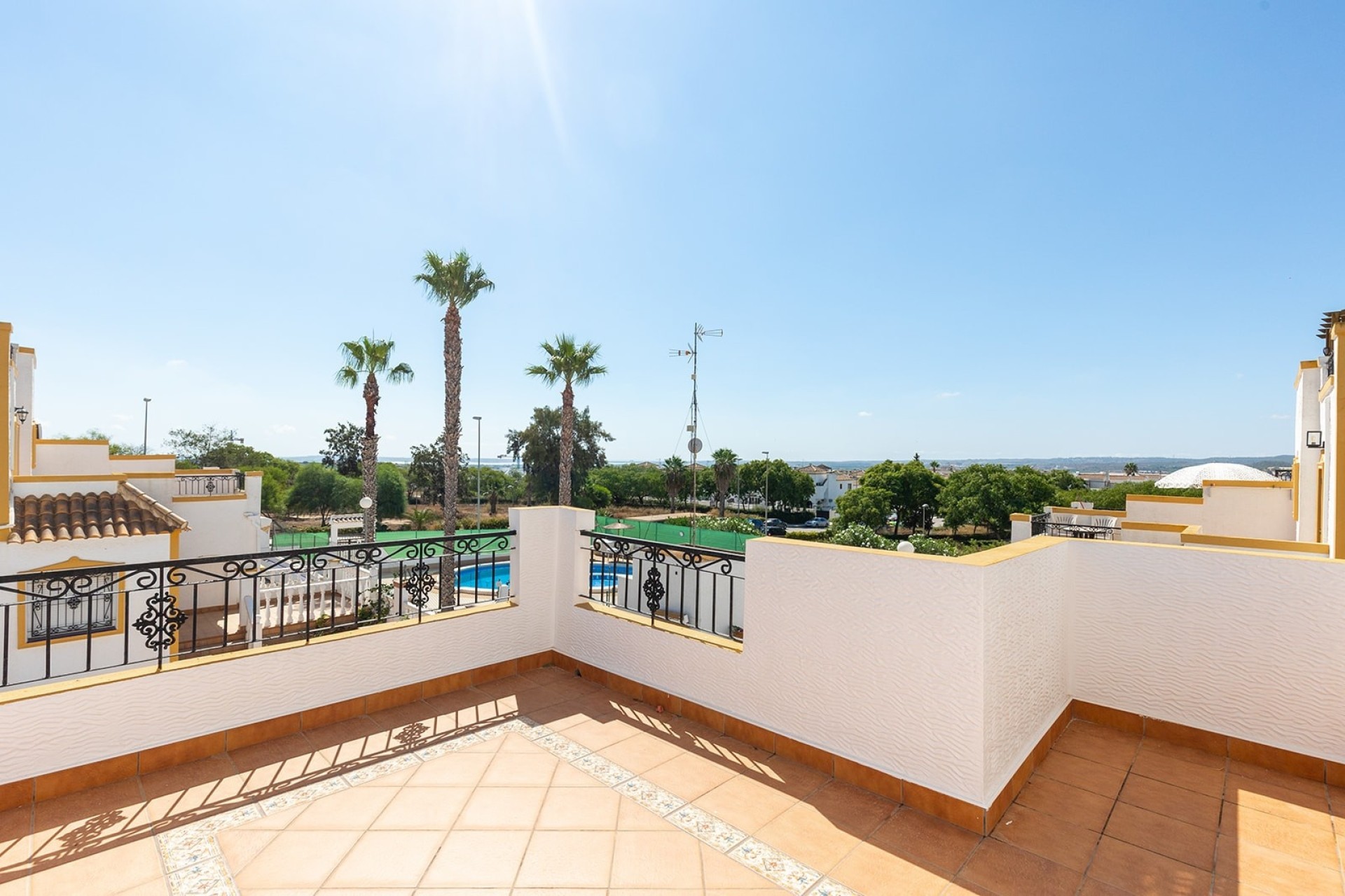 Resale - Townhouse -
Entre Naranjo - Vistabella Golf - Entre Naranjos - Vistabella Golf