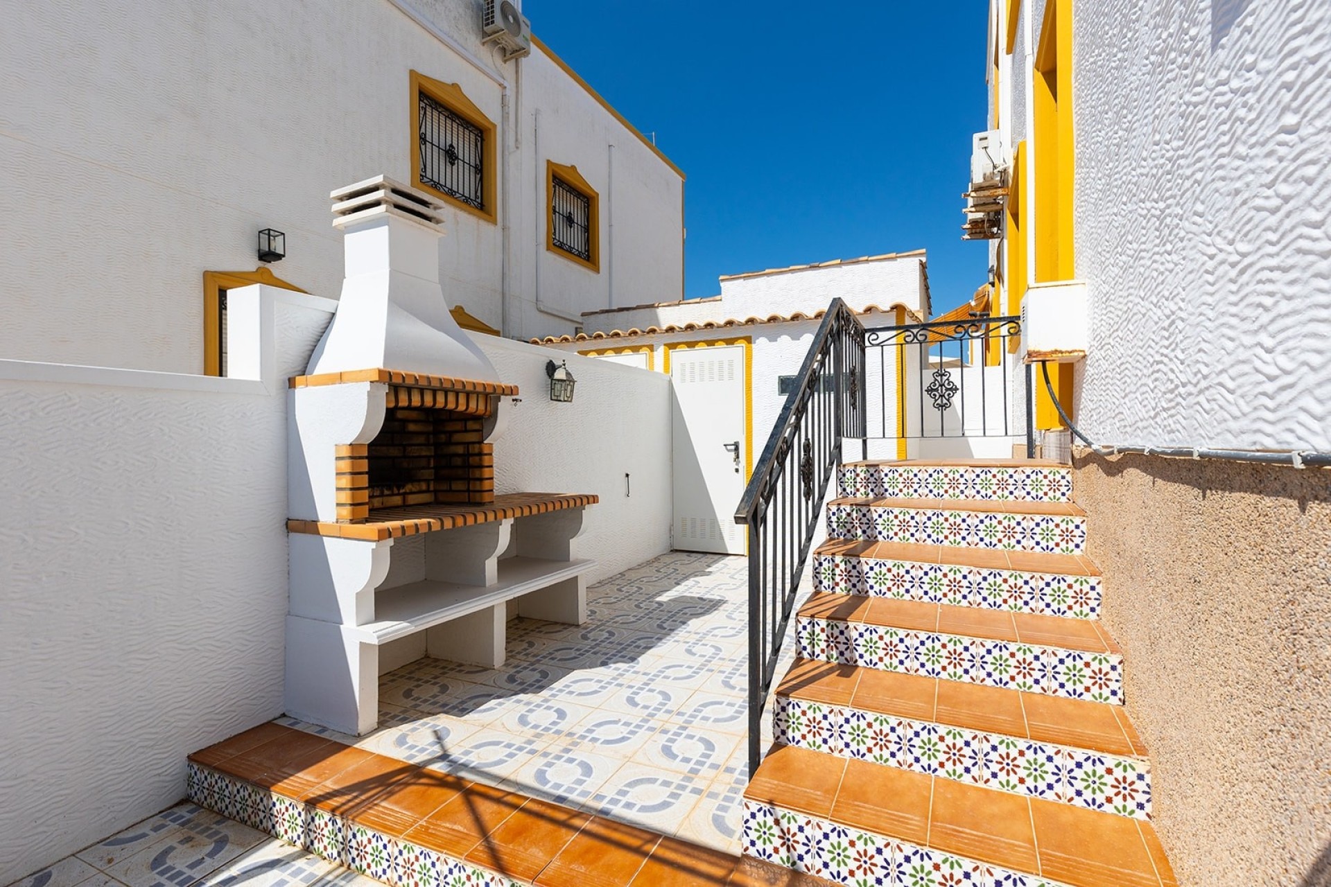 Resale - Townhouse -
Entre Naranjo - Vistabella Golf - Entre Naranjos - Vistabella Golf