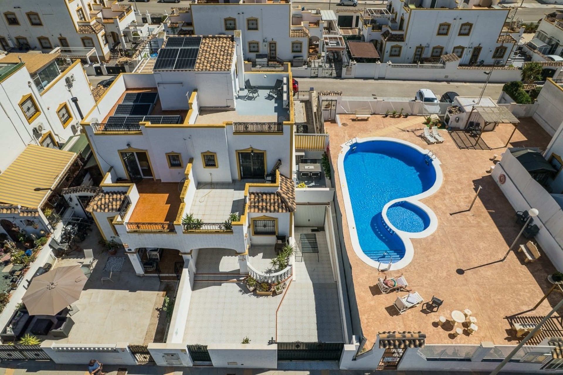 Resale - Townhouse -
Entre Naranjo - Vistabella Golf - Entre Naranjos
