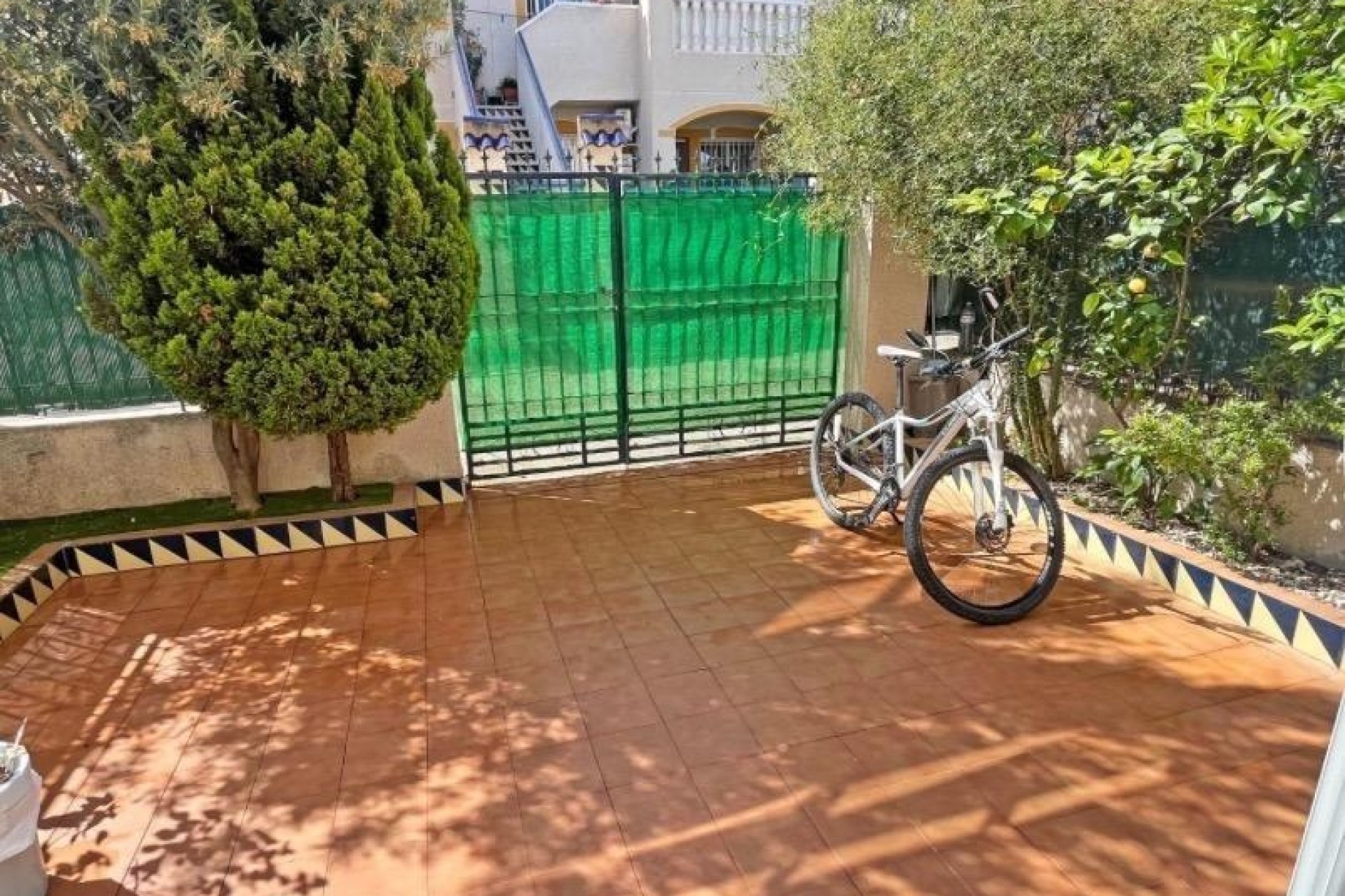 Resale - Townhouse -
Guardamar del Segura - El Edén - Los Estaños