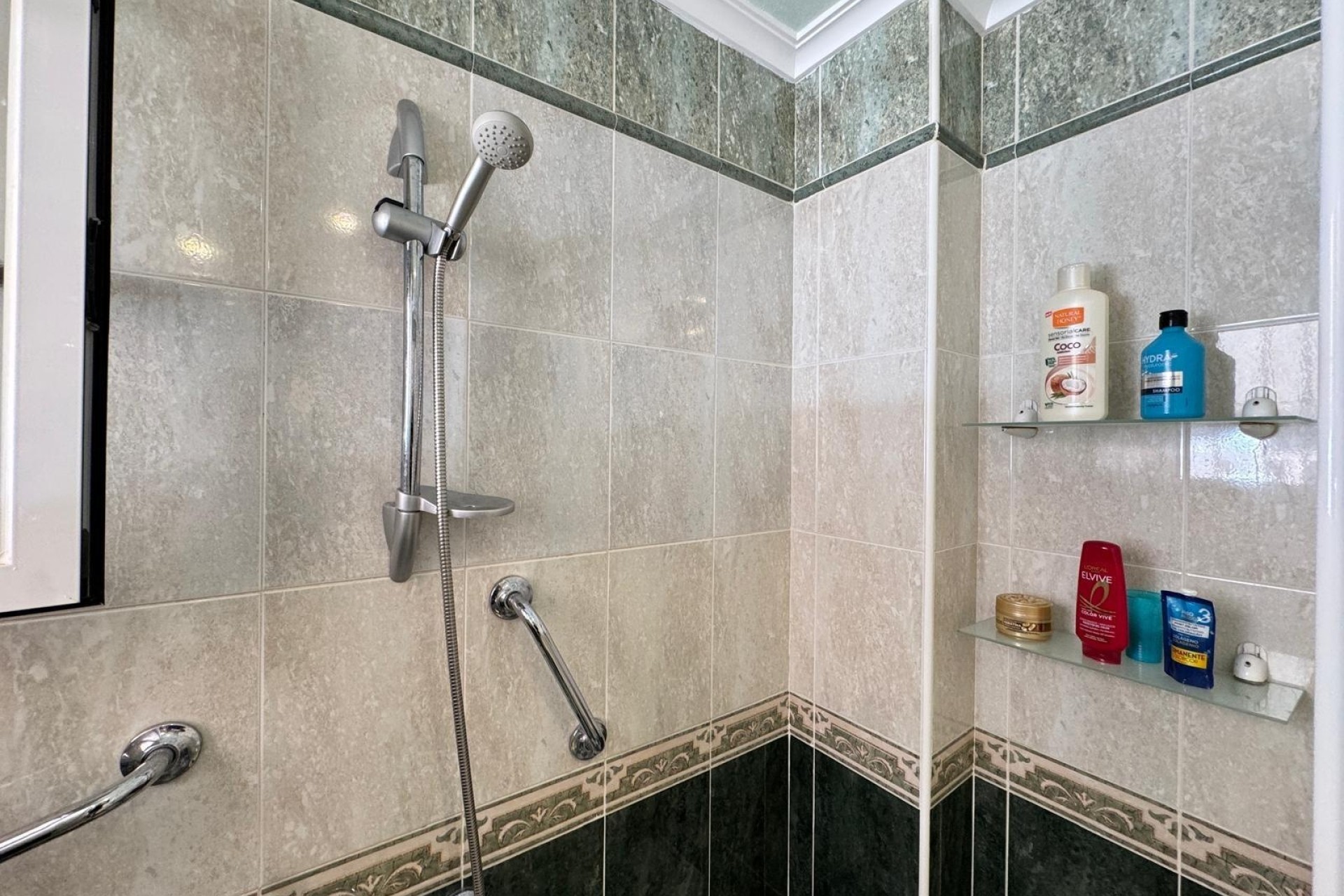 Resale - Townhouse -
Guardamar del Segura - Urbanizaciones