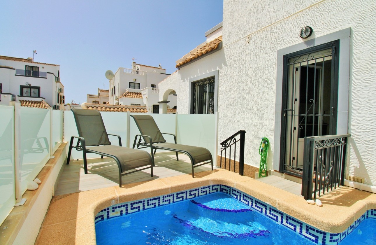 Resale - Townhouse -
Los Altos