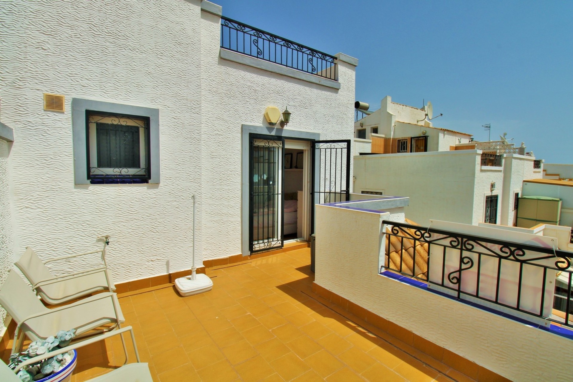 Resale - Townhouse -
Los Altos