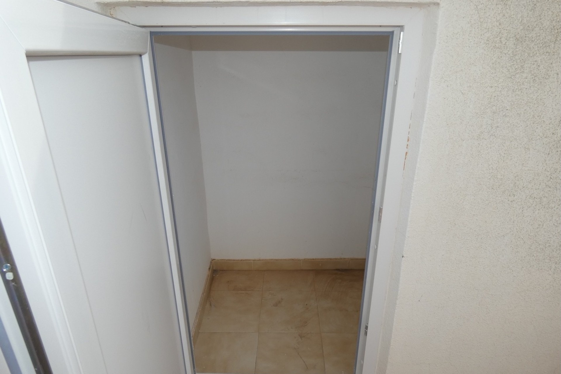 Resale - Townhouse -
Los Balcones - Los Altos del Edén - Lago Jardin