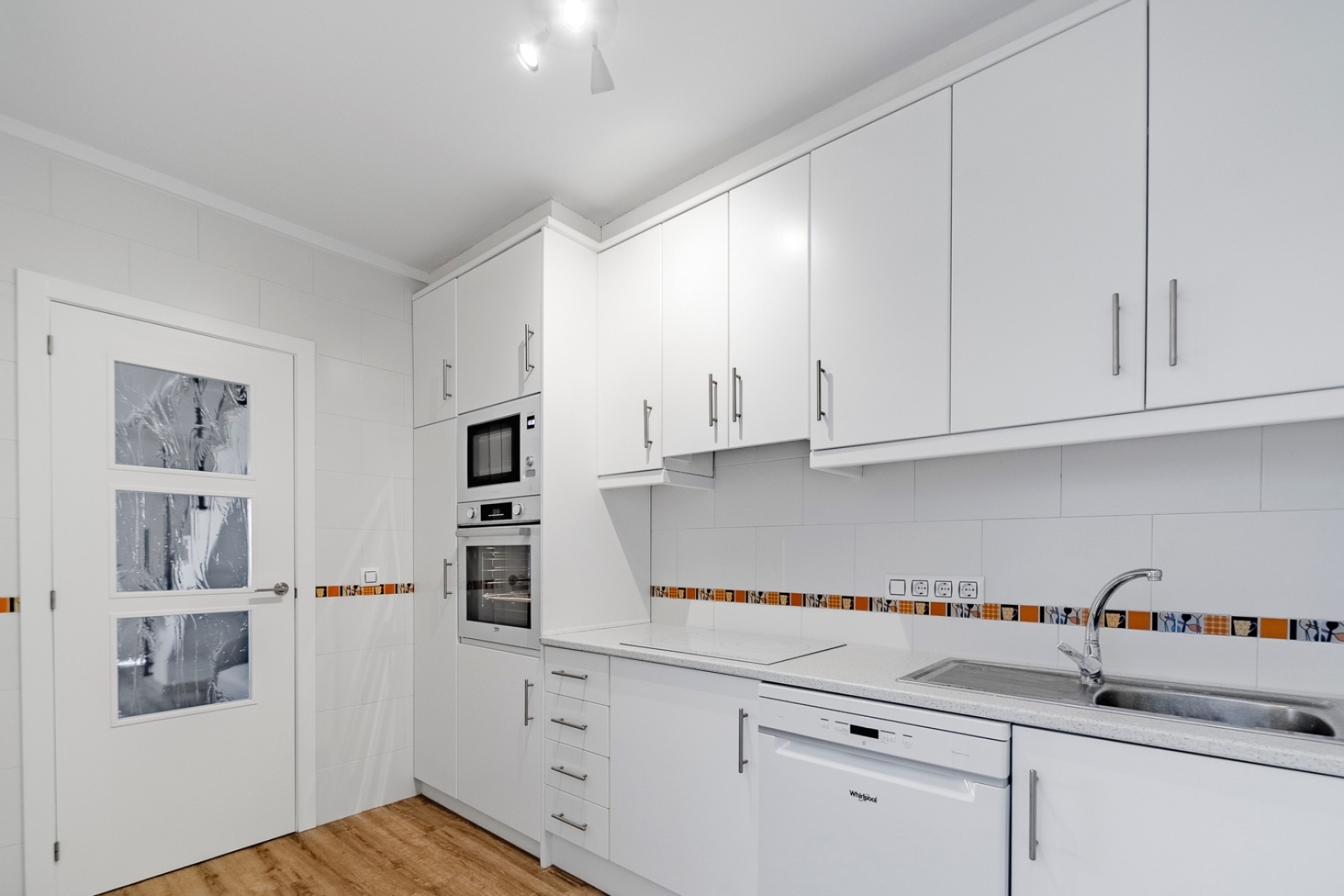 Resale - Townhouse -
Los Balcones - Los Altos del Edén - Los Balcones