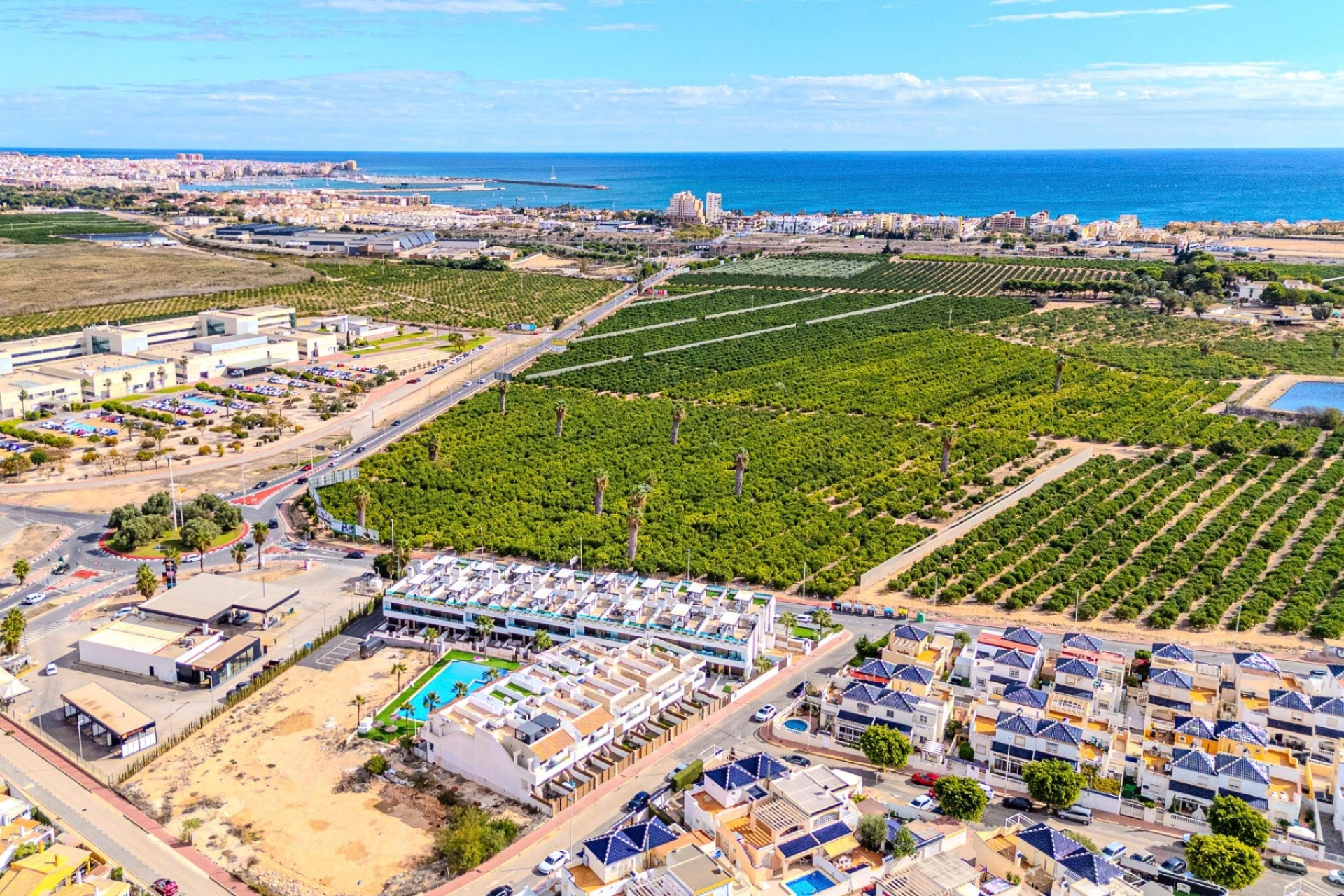 Resale - Townhouse -
Los Balcones - Los Altos del Edén - Los Balcones