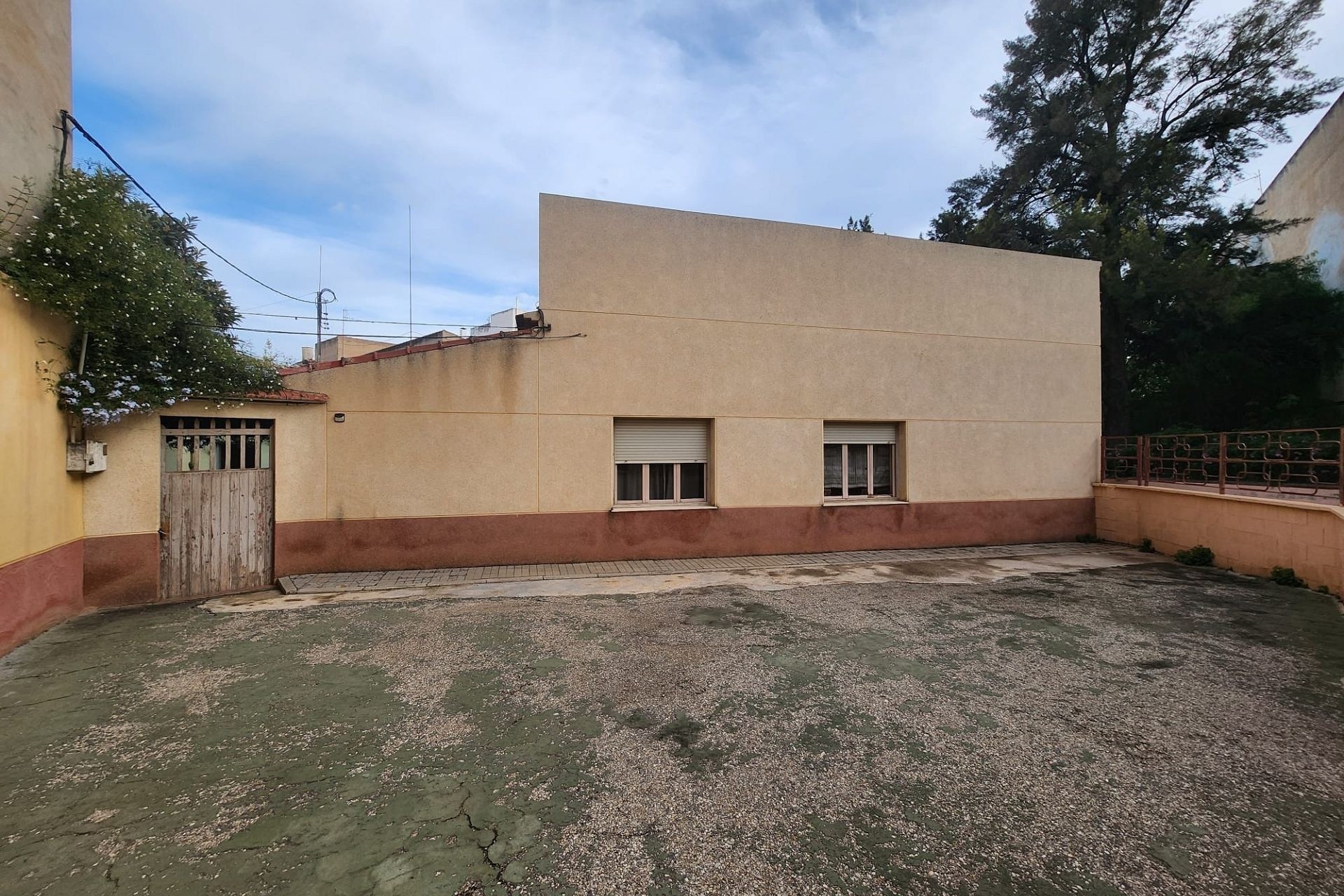 Resale - Townhouse -
Monóvar
