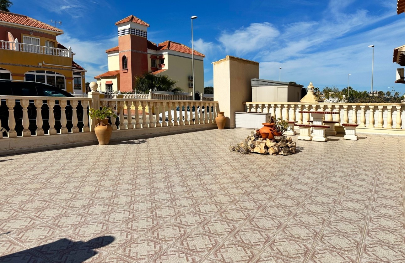 Resale - Townhouse -
Orihuela Costa - Costa Blanca