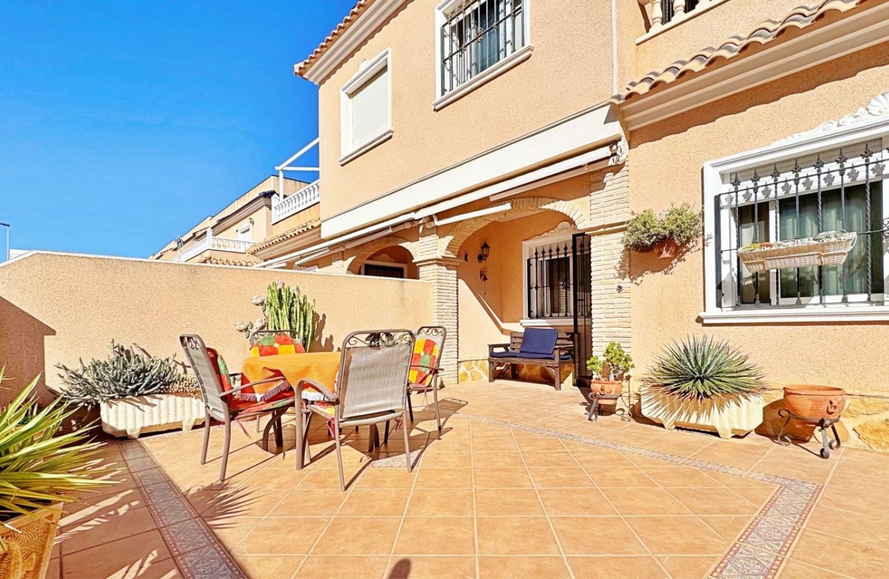 Resale - Townhouse -
Orihuela Costa - Costa Blanca