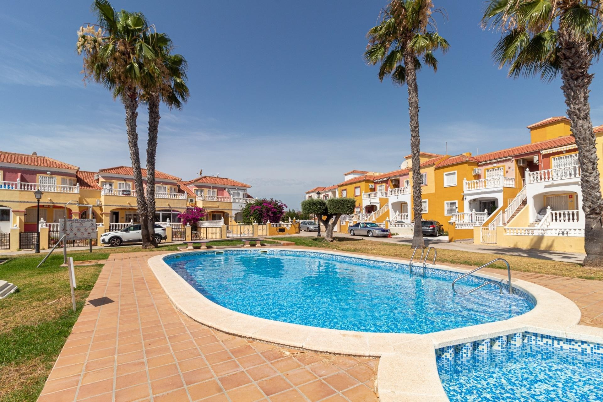 Resale - Townhouse -
Orihuela Costa - La Regia