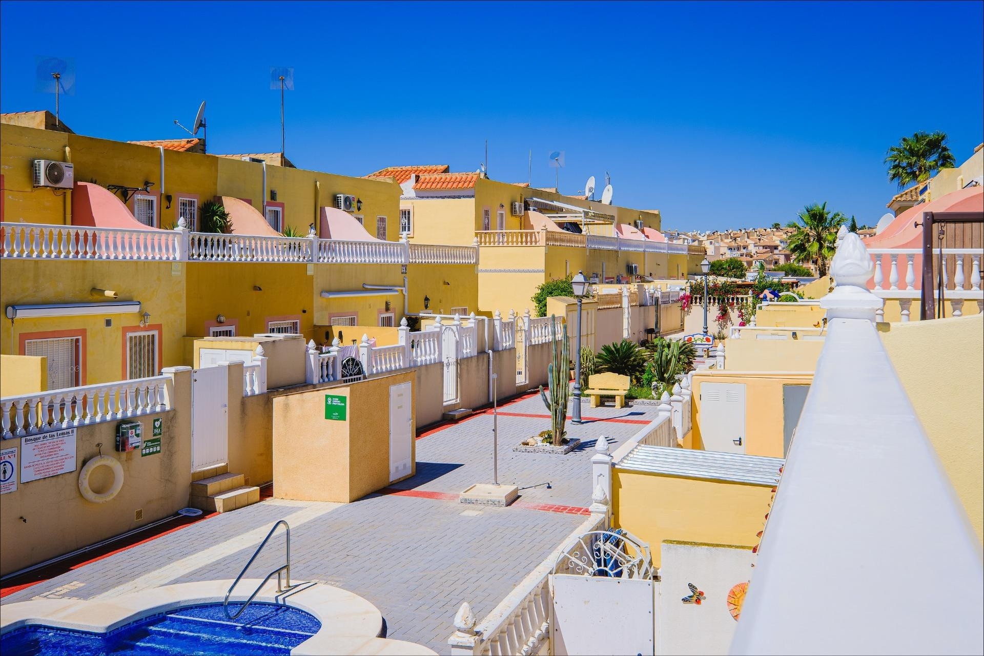 Resale - Townhouse -
Orihuela Costa - Las Filipinas