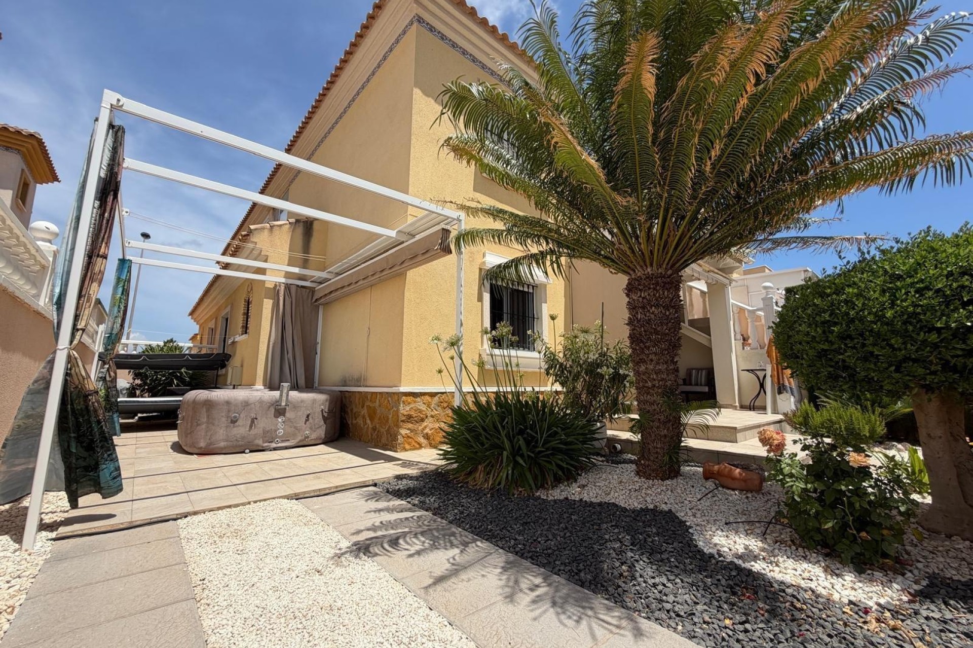 Resale - Townhouse -
Orihuela Costa - Los Dolses