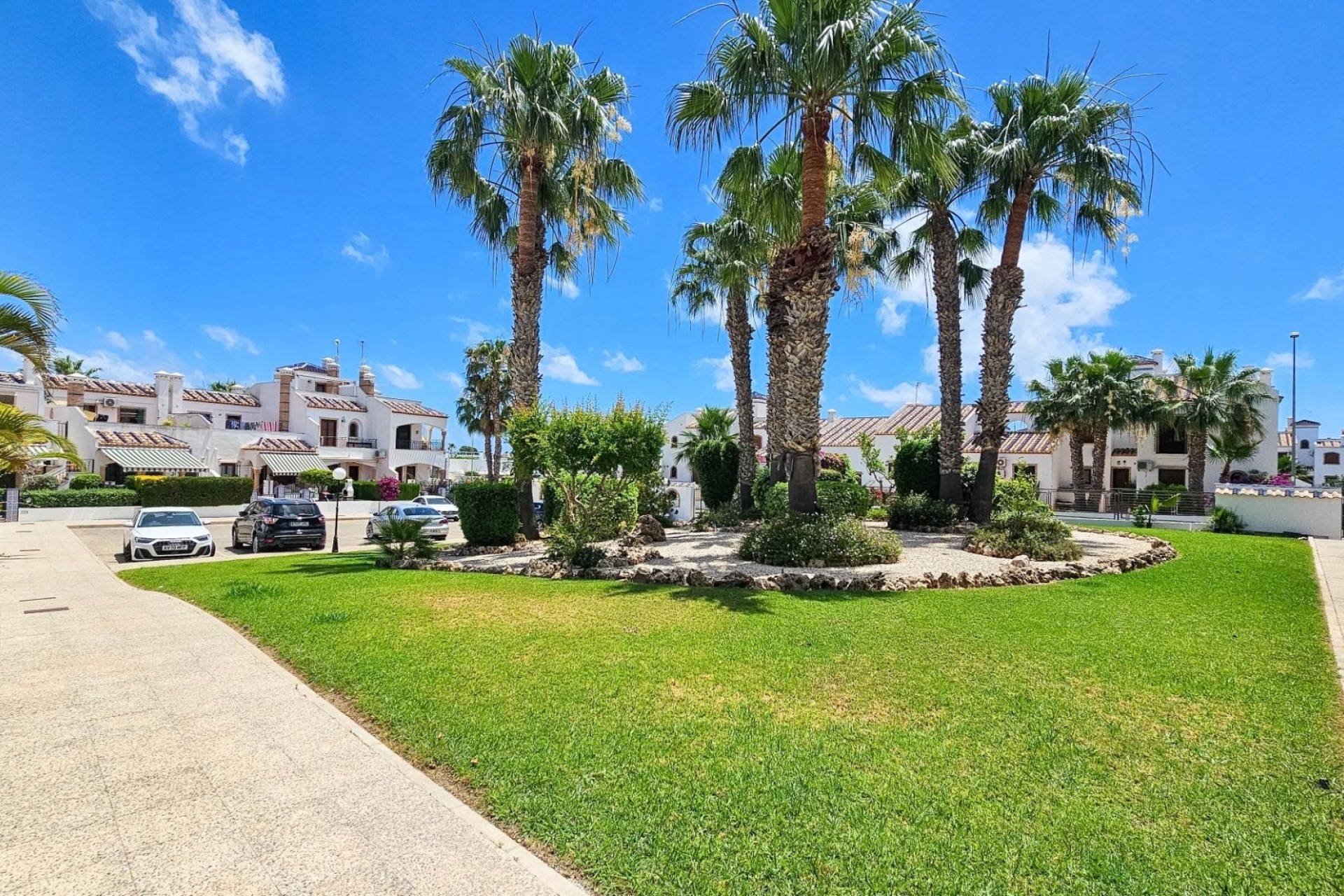 Resale - Townhouse -
Orihuela Costa - Villamartín