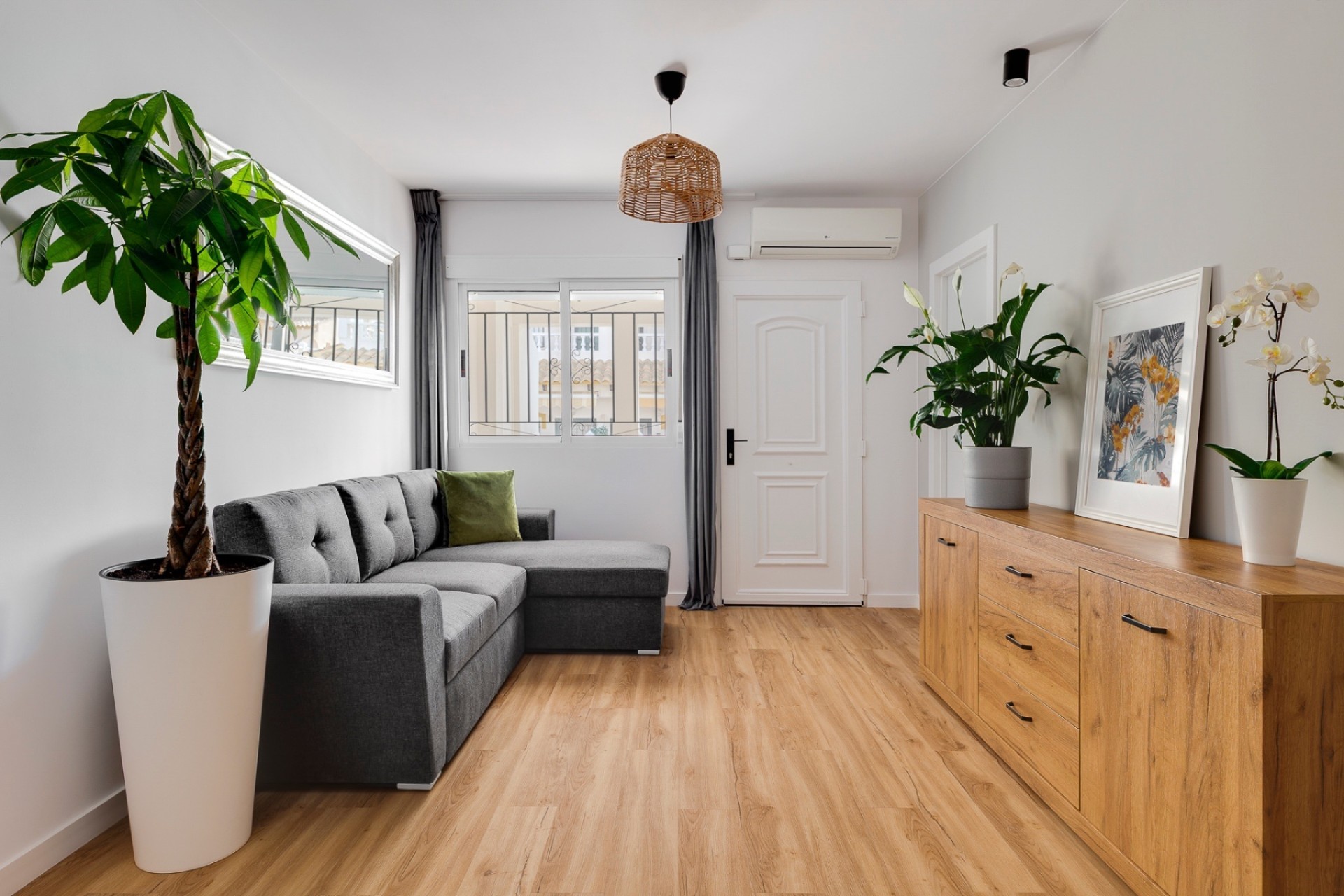 Resale - Townhouse -
Orihuela Costa