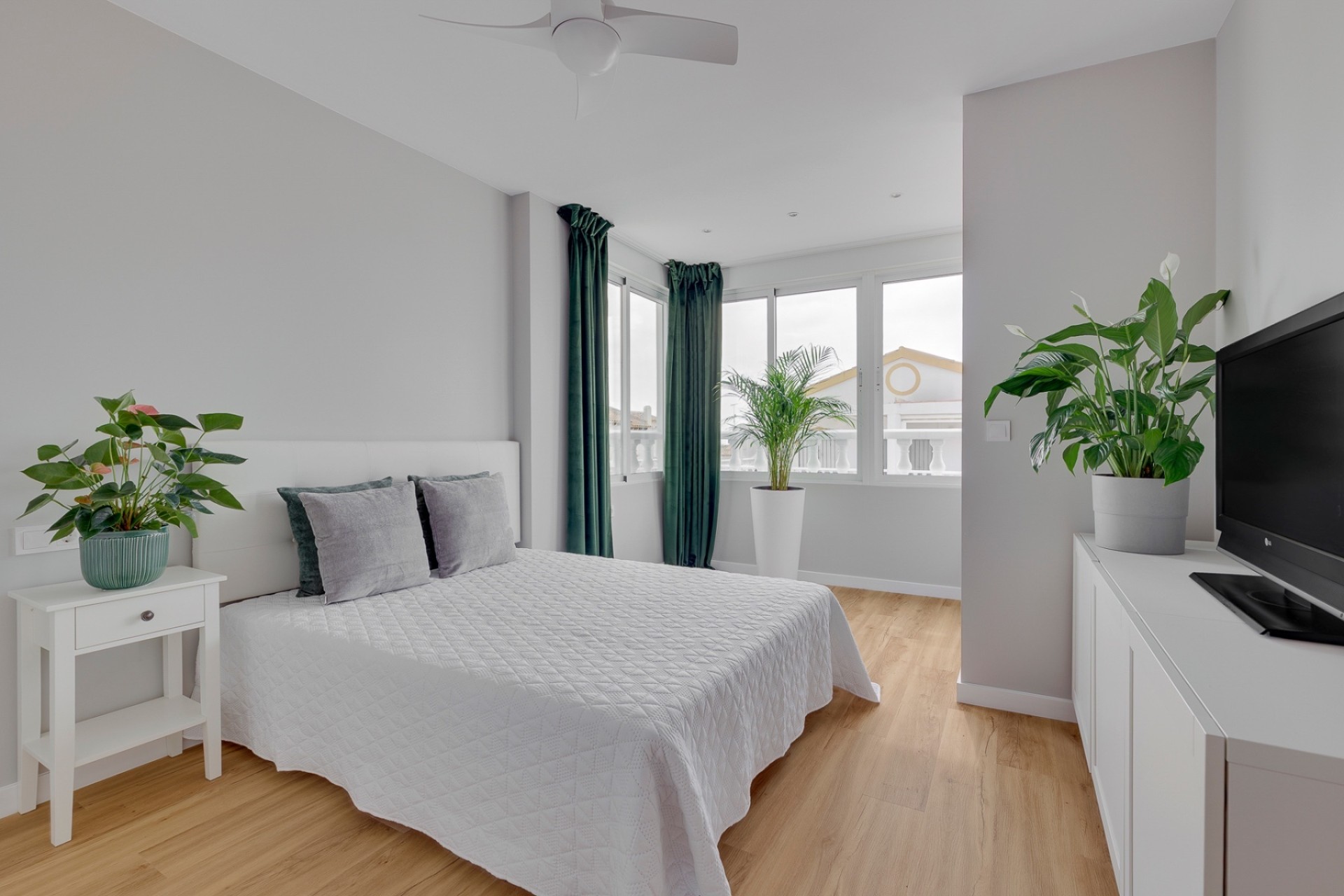 Resale - Townhouse -
Orihuela Costa