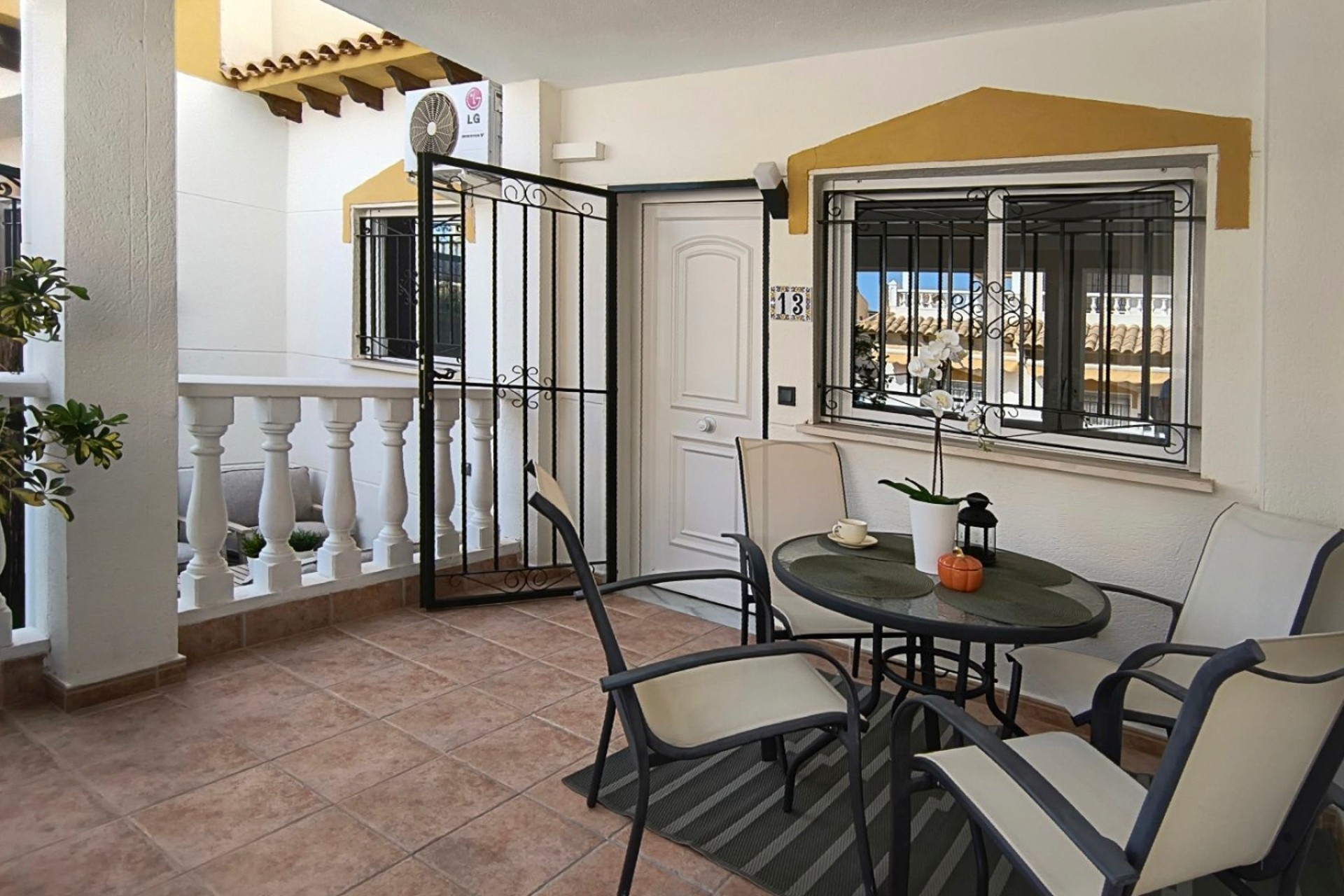 Resale - Townhouse -
Orihuela Costa