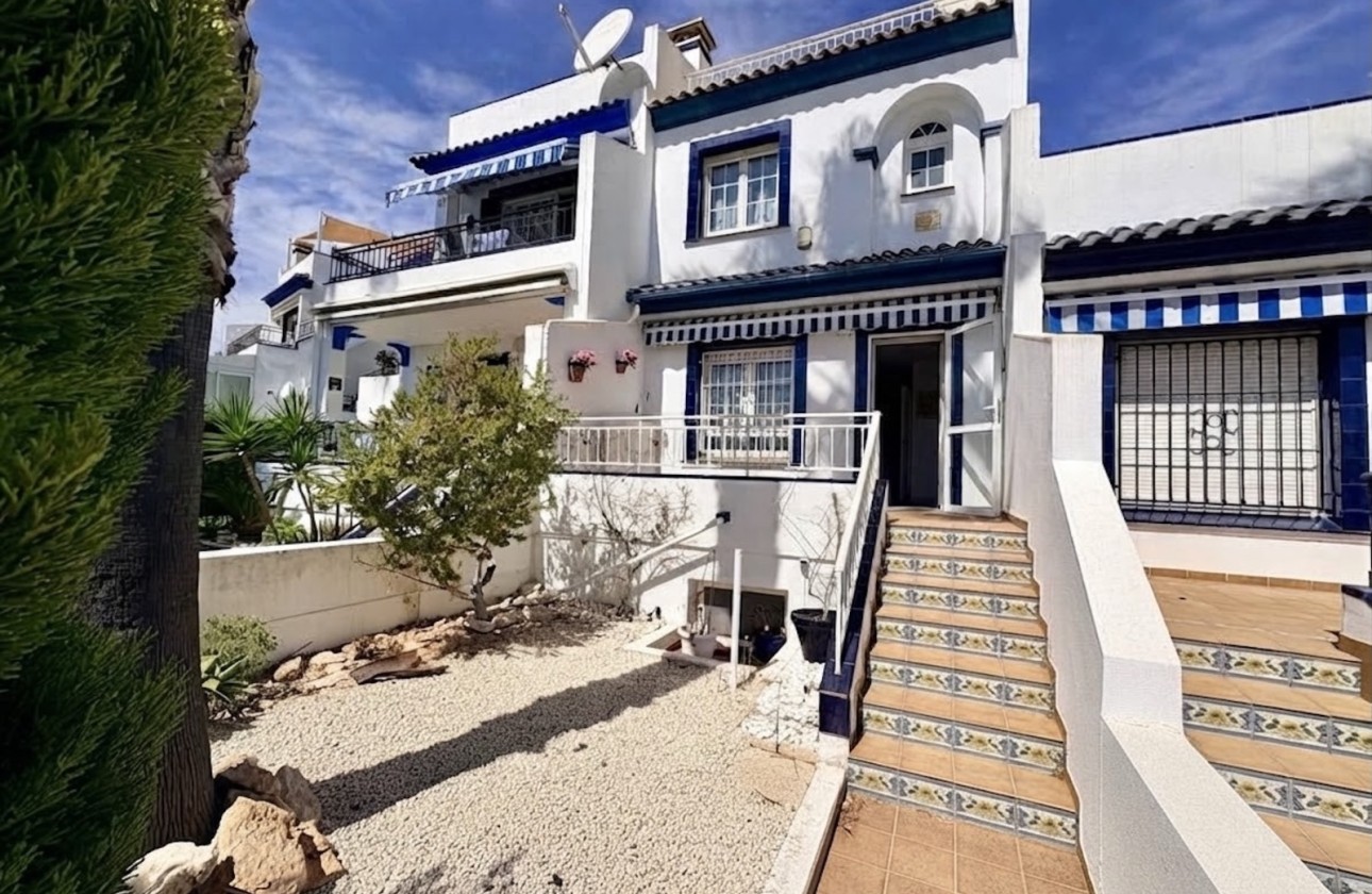 Resale - Townhouse -
Orihuela