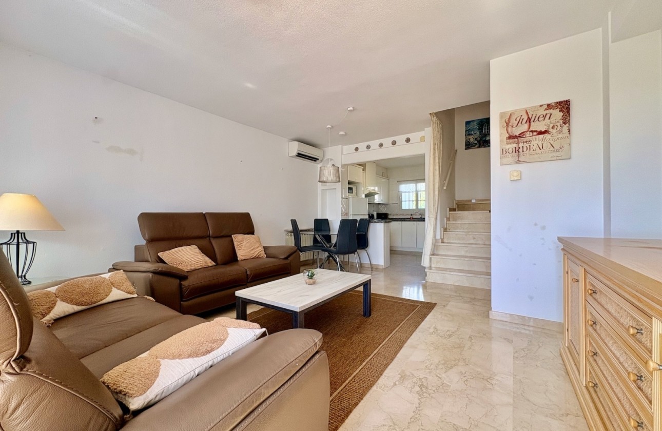 Resale - Townhouse -
Orihuela