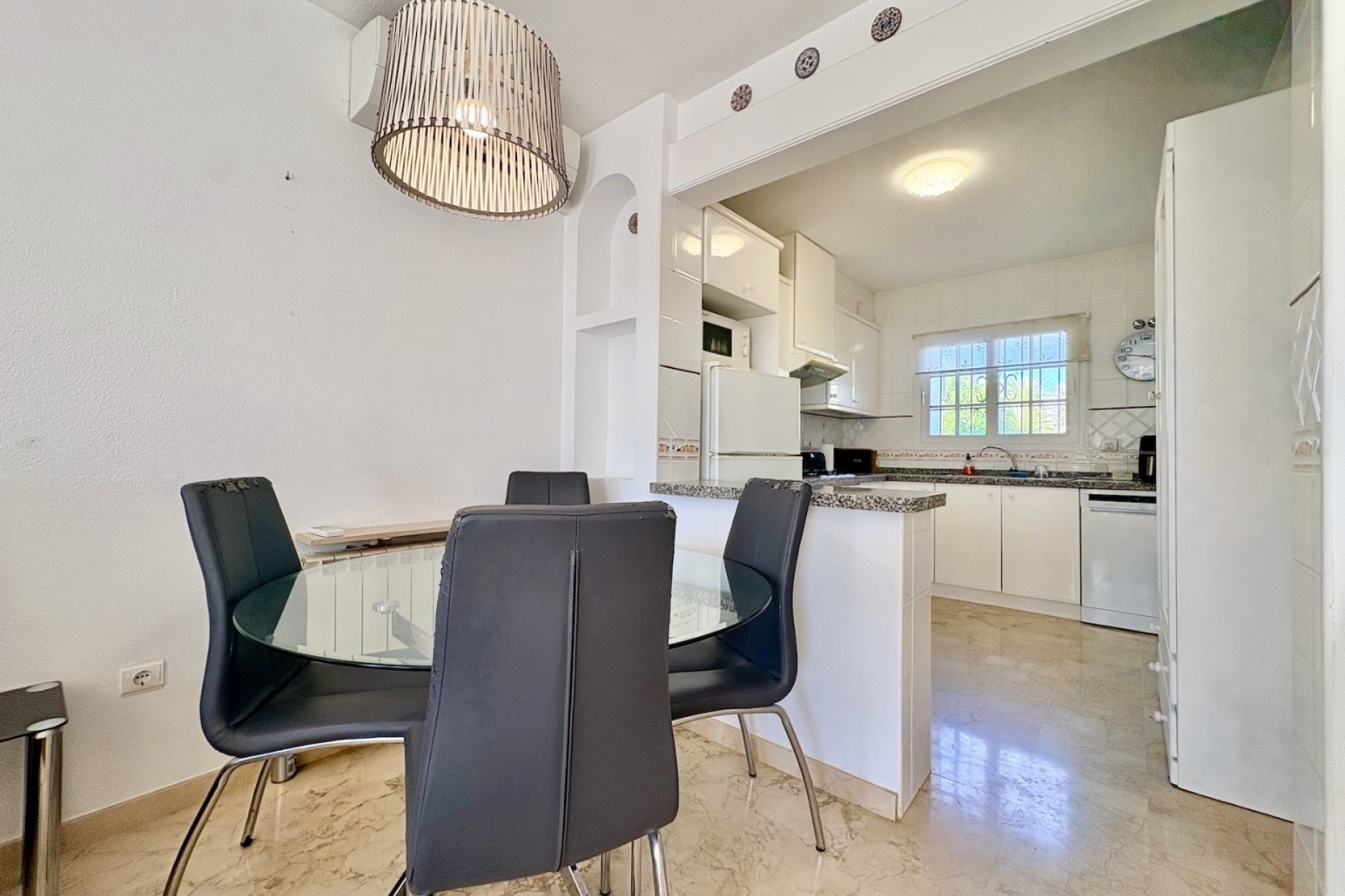 Resale - Townhouse -
Orihuela