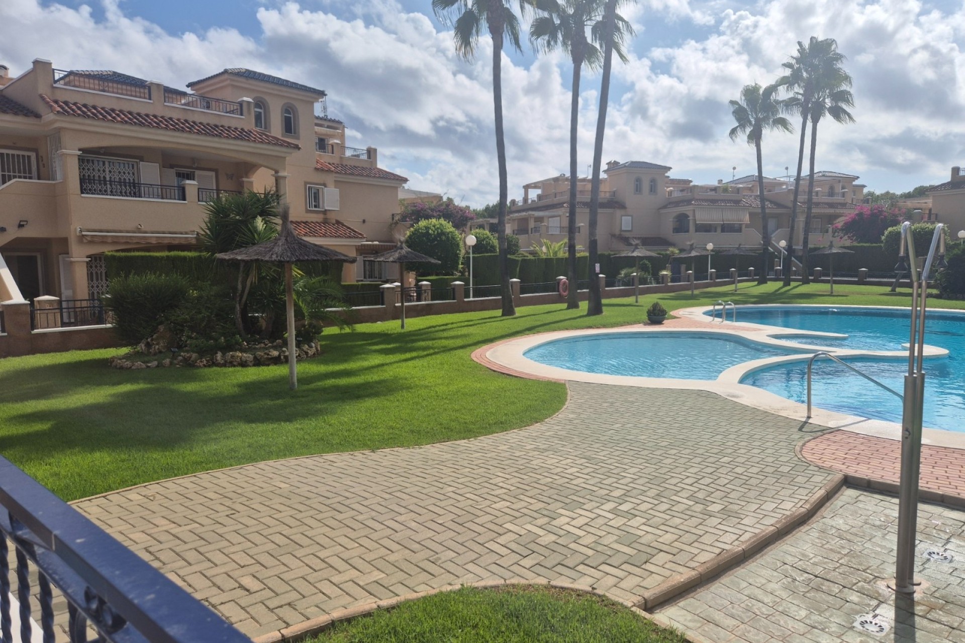 Resale - Townhouse -
Pilar de la Horadada - Mil Palmeras