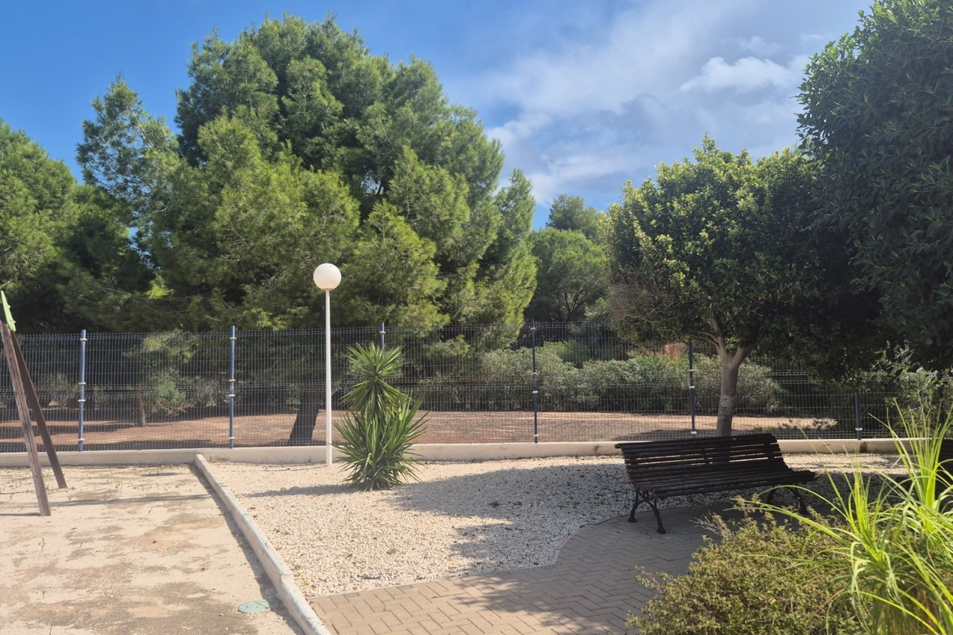 Resale - Townhouse -
Pilar de la Horadada - Mil Palmeras