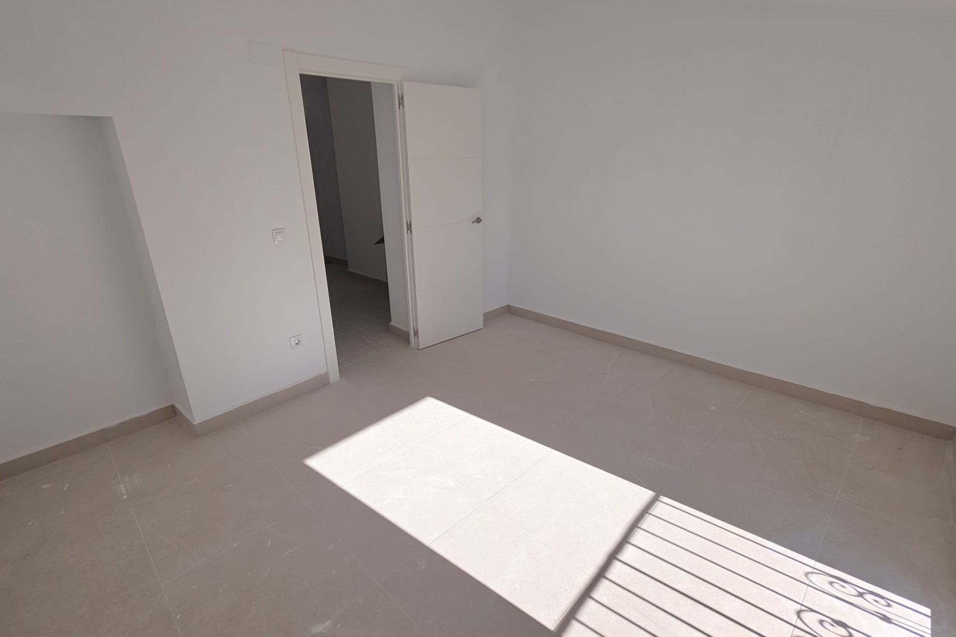 Resale - Townhouse -
Pinoso - Inland