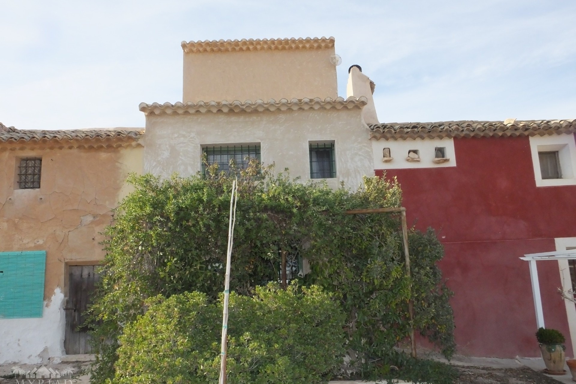 Resale - Townhouse -
Pinoso - Pinoso Alicante